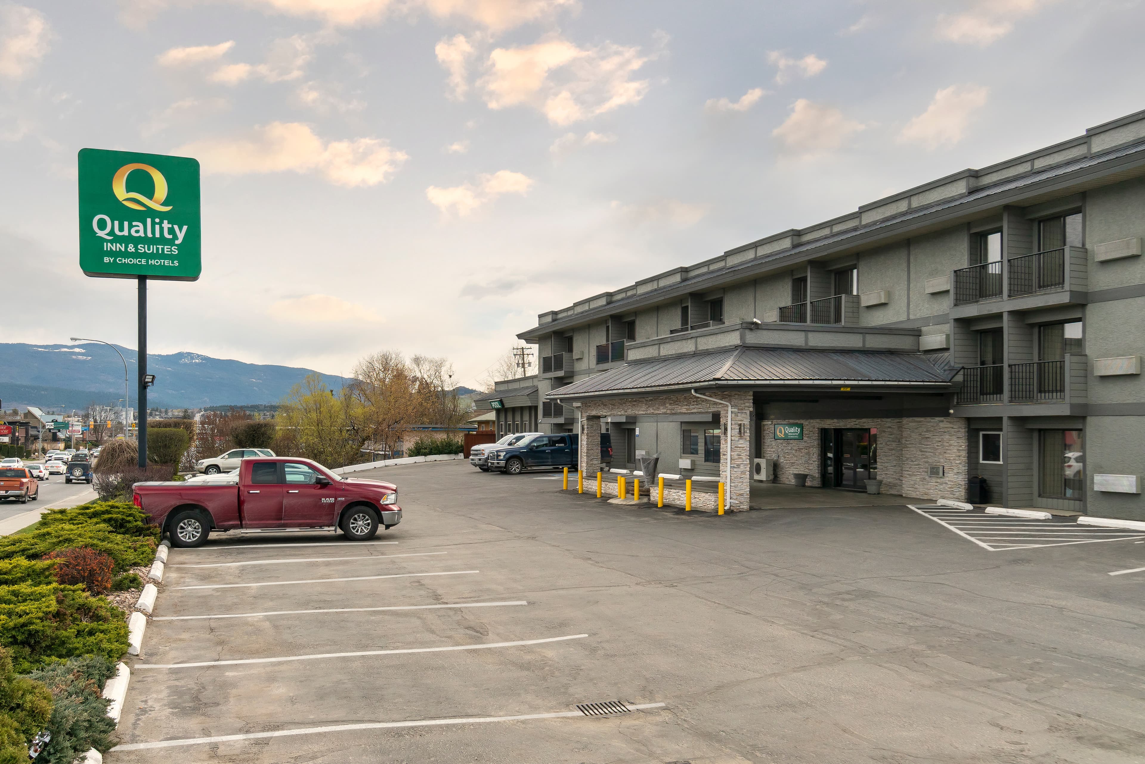 Quality Inn & Suites - Image 1