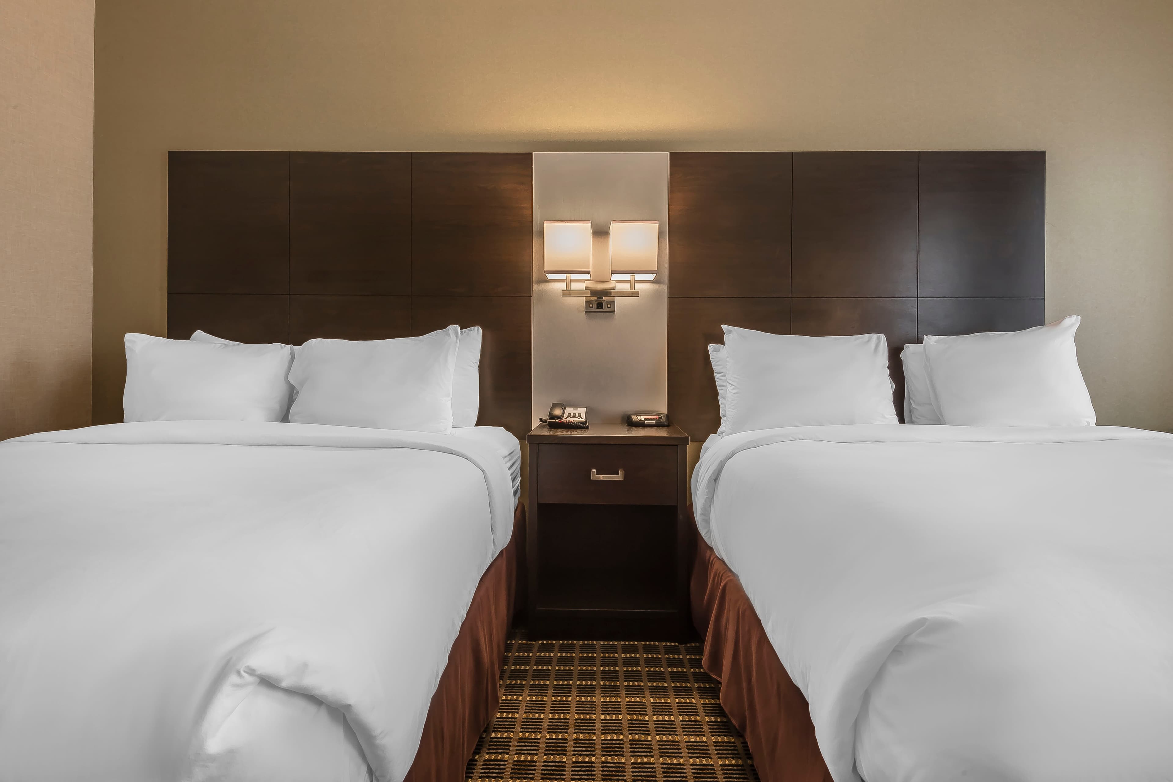 Quality Inn & Suites Downtown — 6