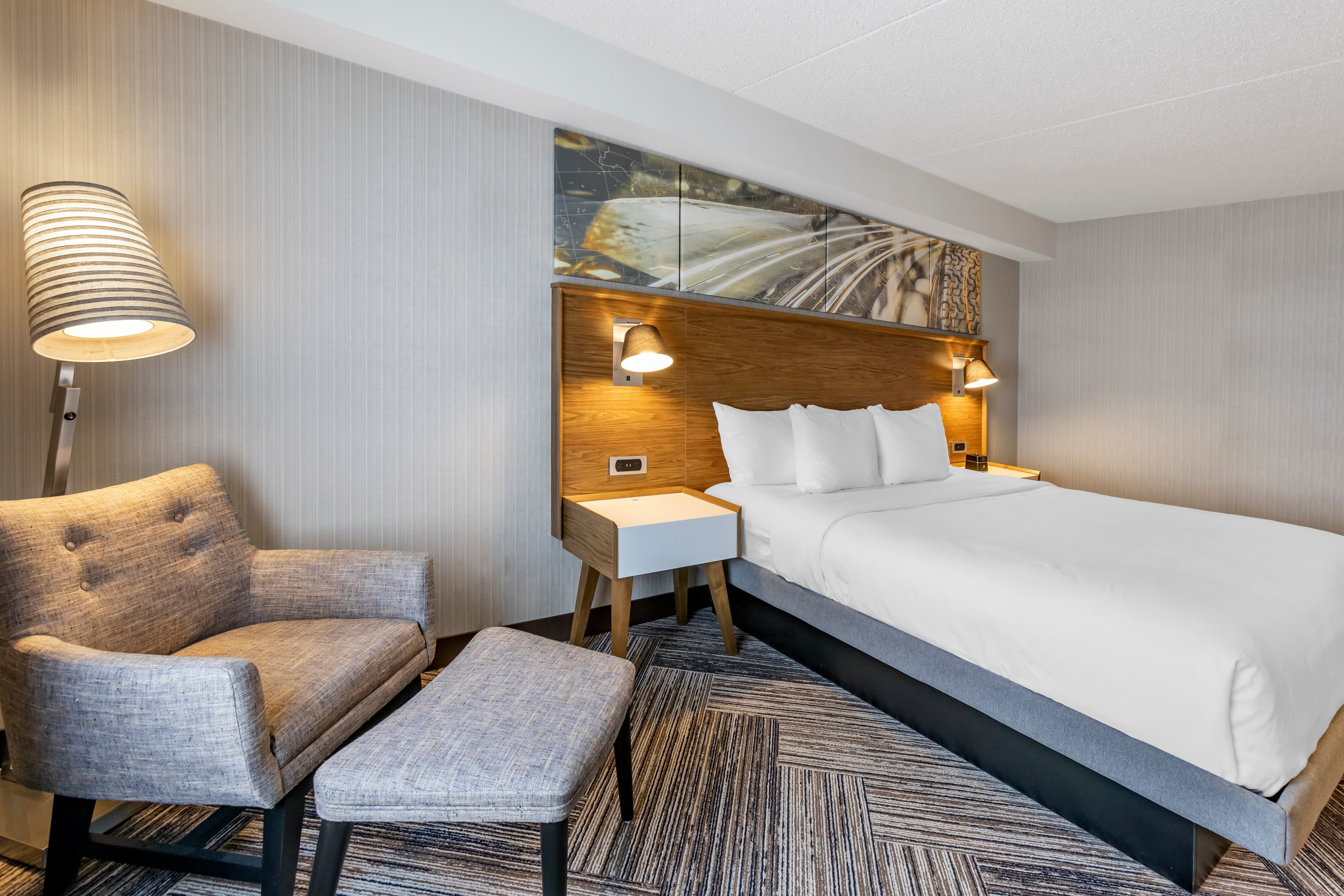 Comfort Inn - Image 3