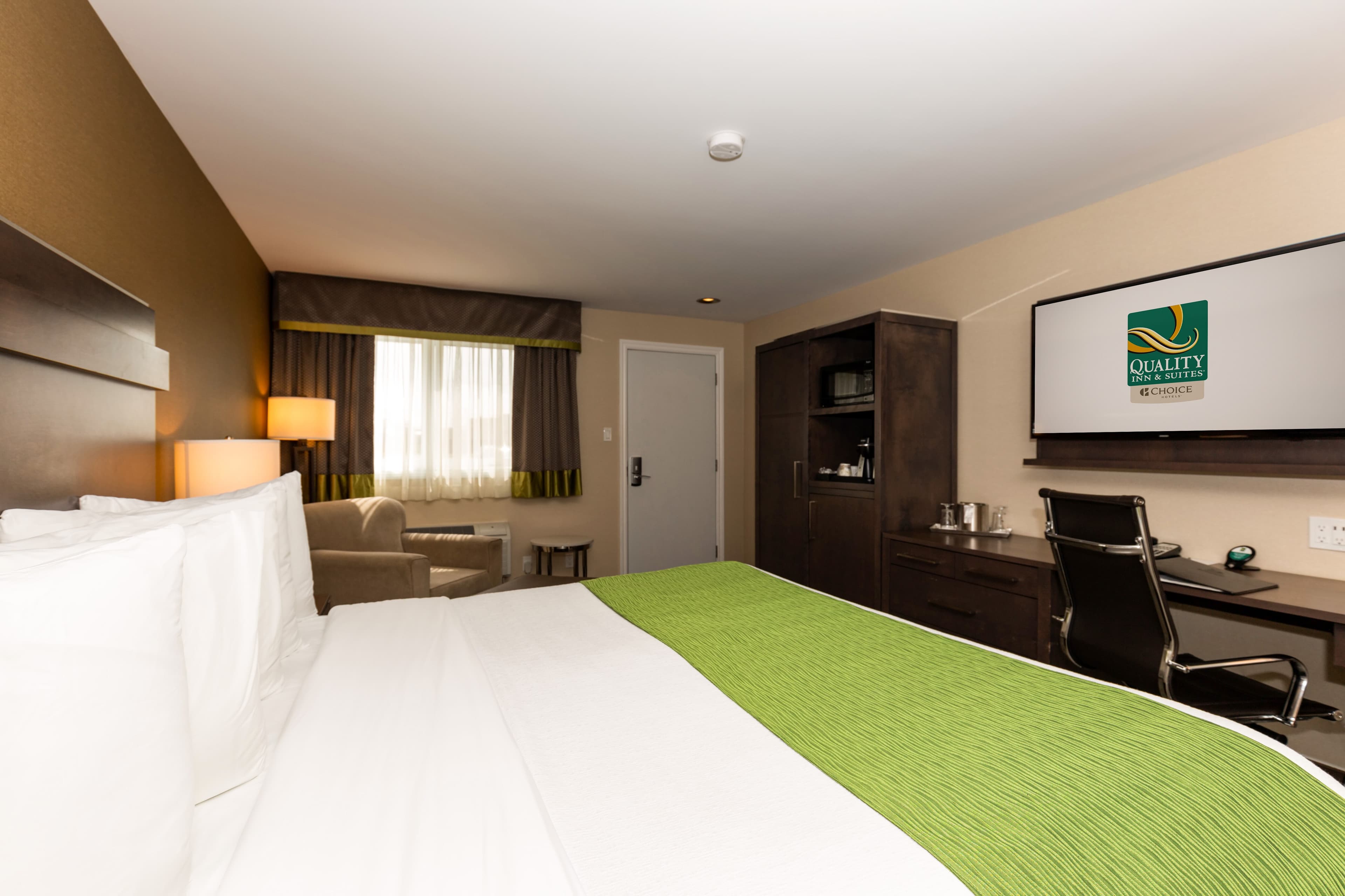 Quality Inn & Suites - Image 5