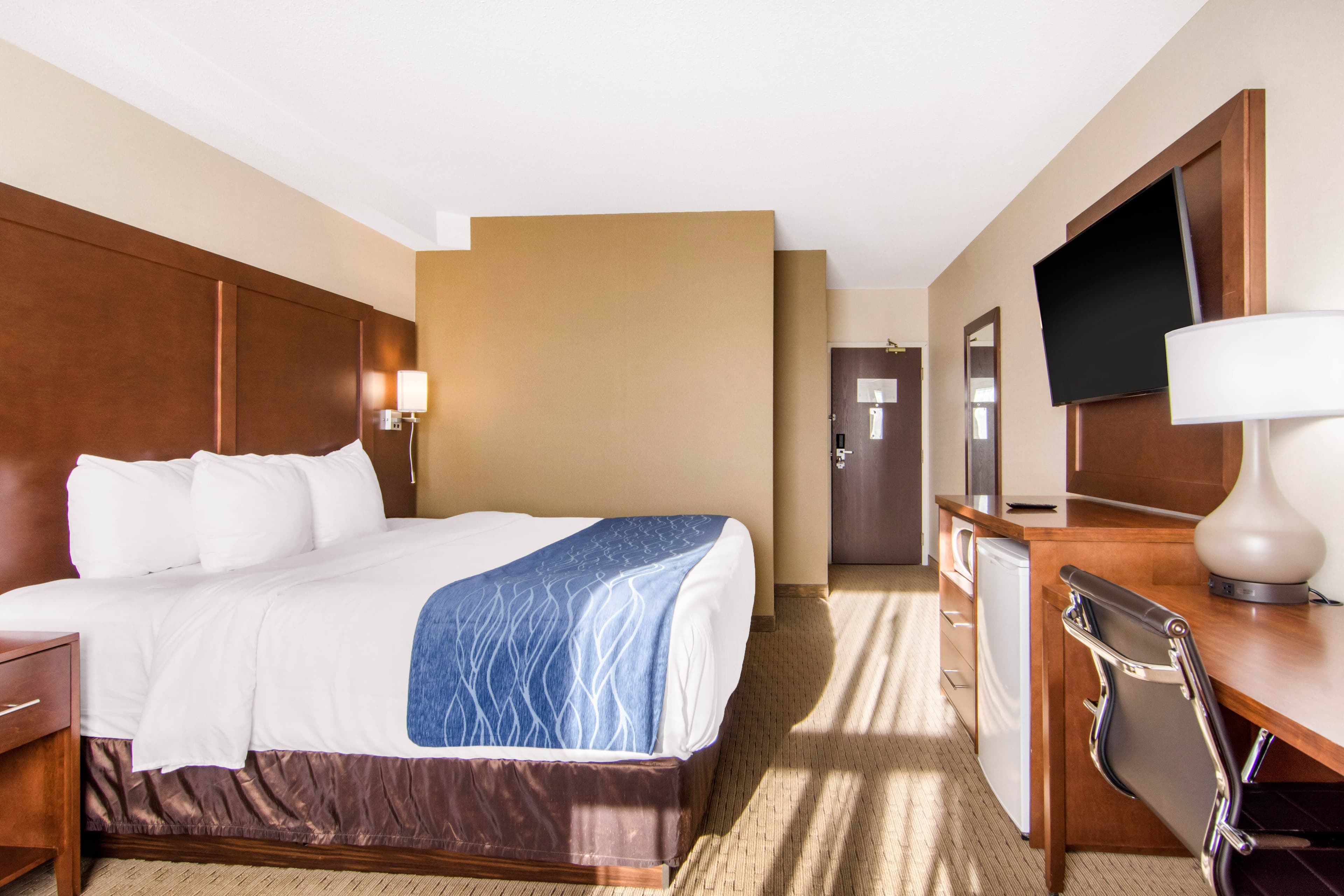 Comfort Inn & Suites — 9