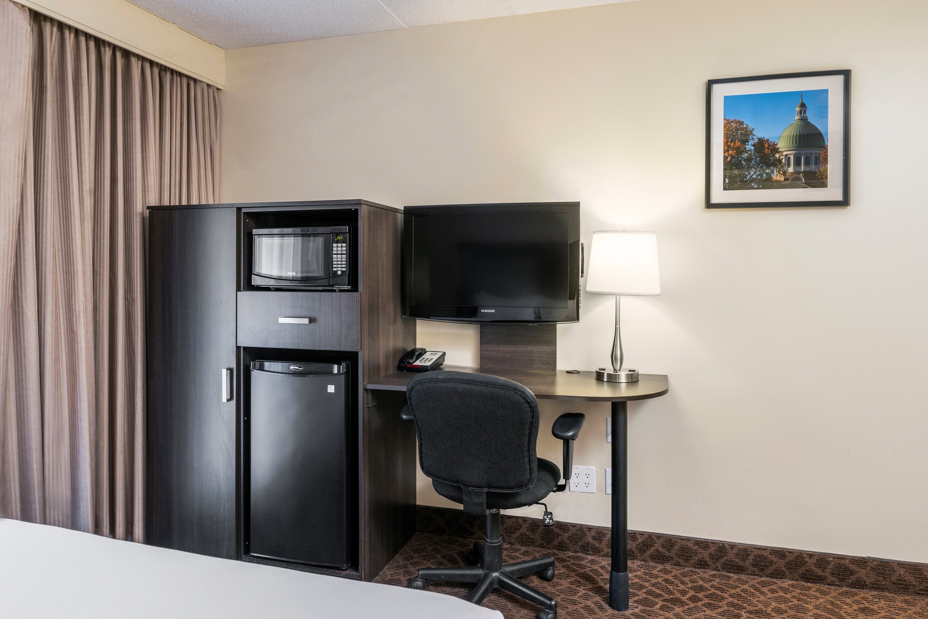 Quality Inn & Conference Centre Kingston Central - Image 3