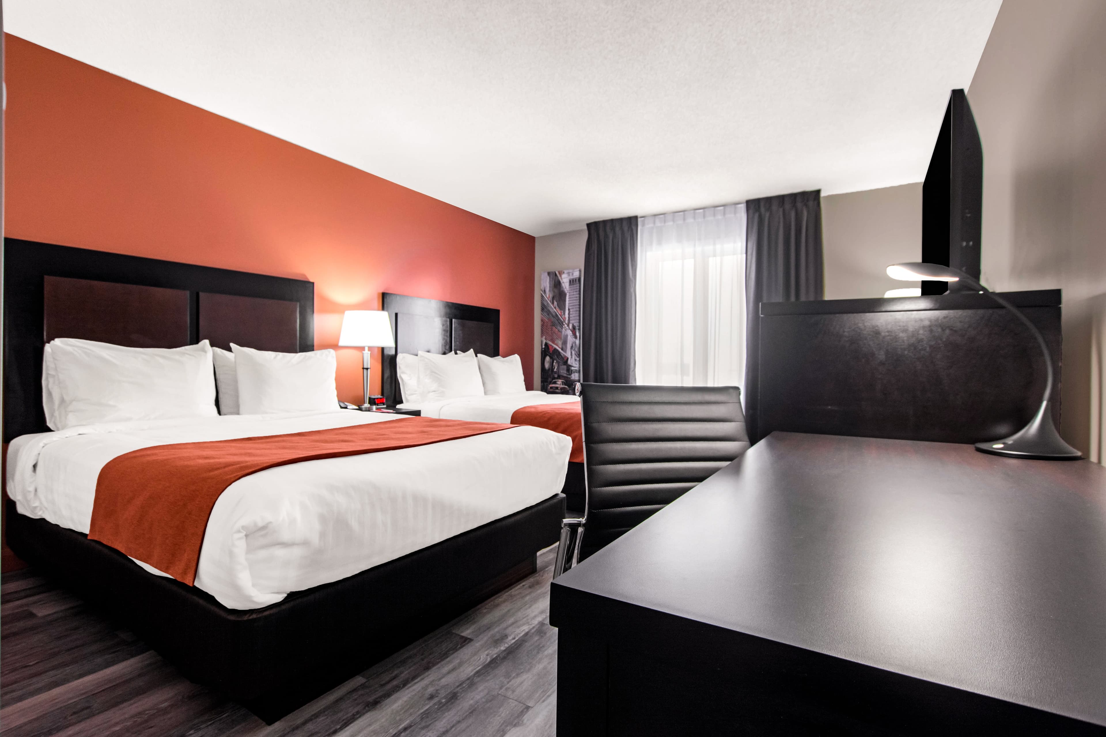 Econo Lodge Inn & Suites — 27