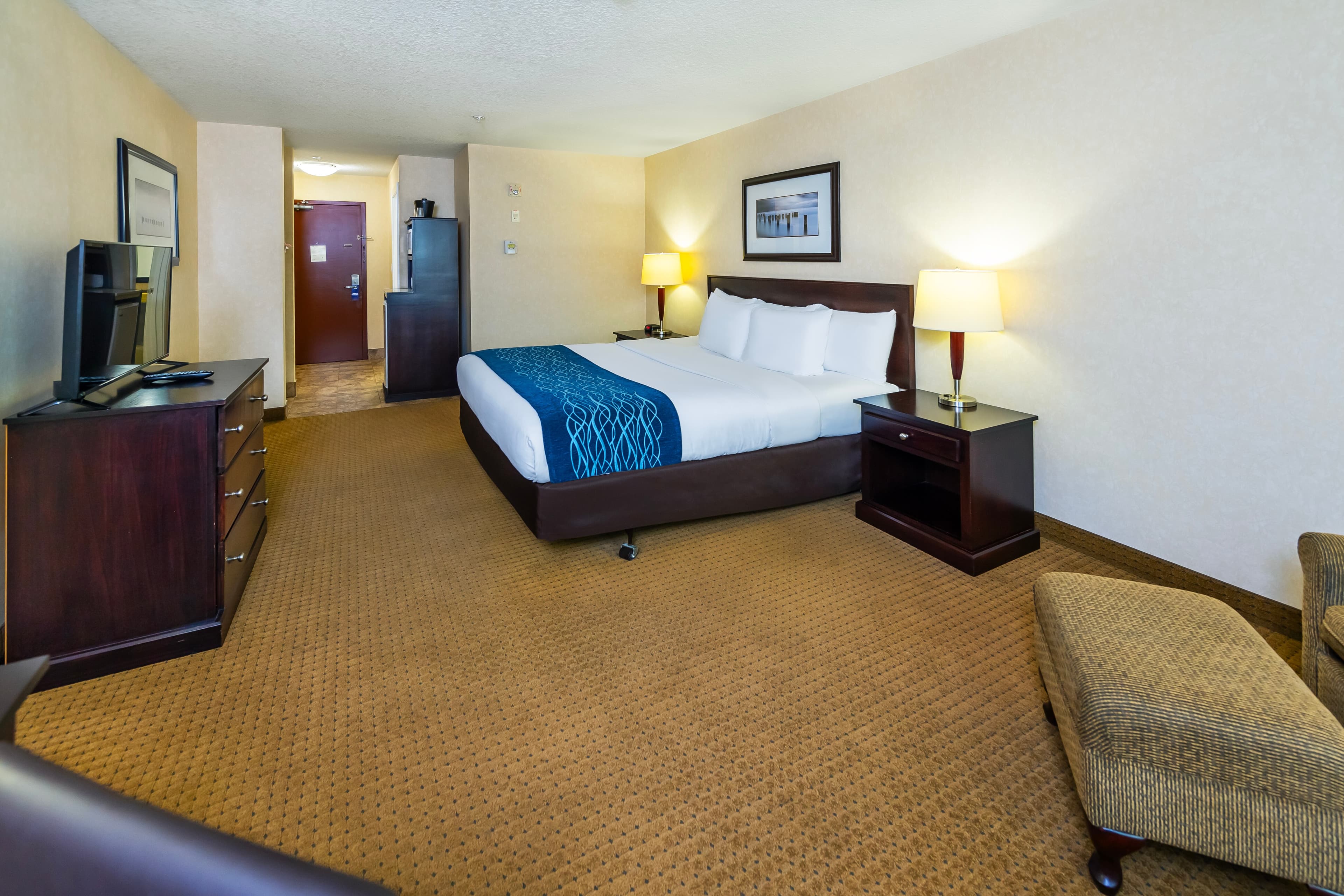 Comfort Inn & Suites — 7