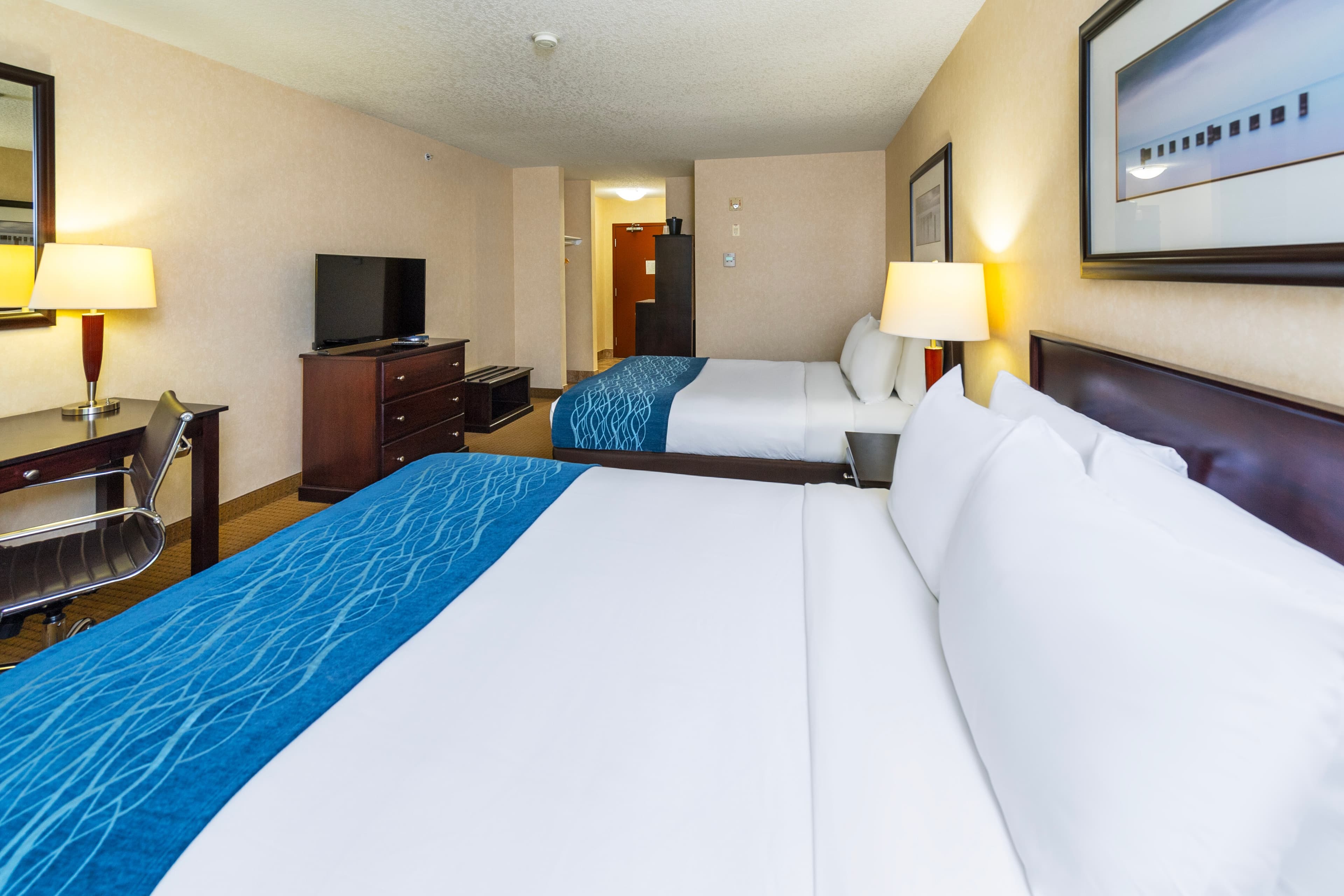 Comfort Inn & Suites — 11