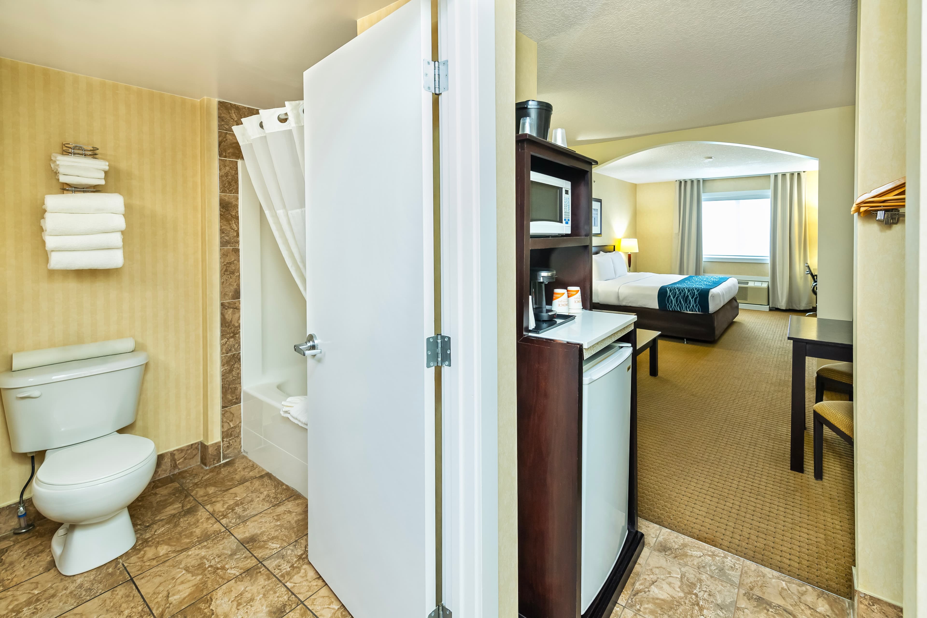 Comfort Inn & Suites — 20