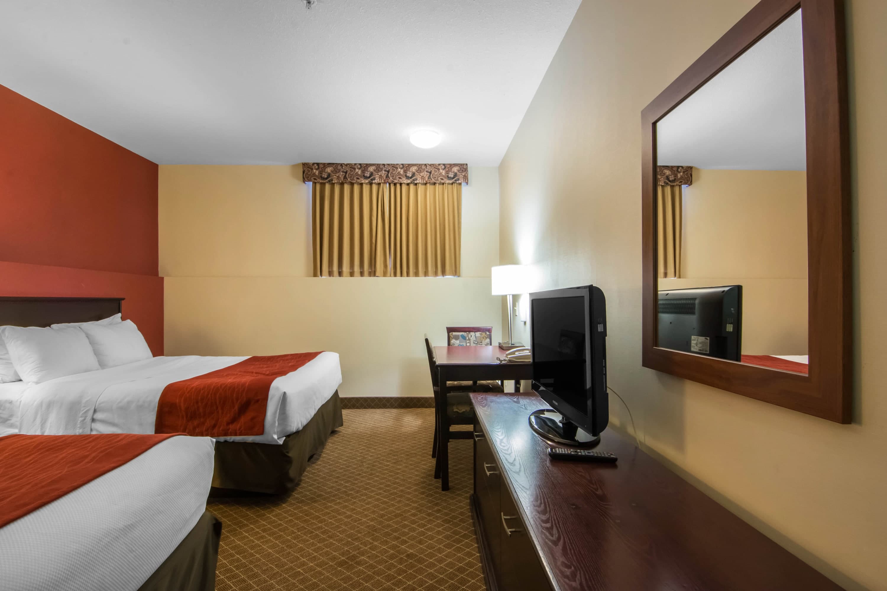 Comfort Inn & Suites Airport South — 11