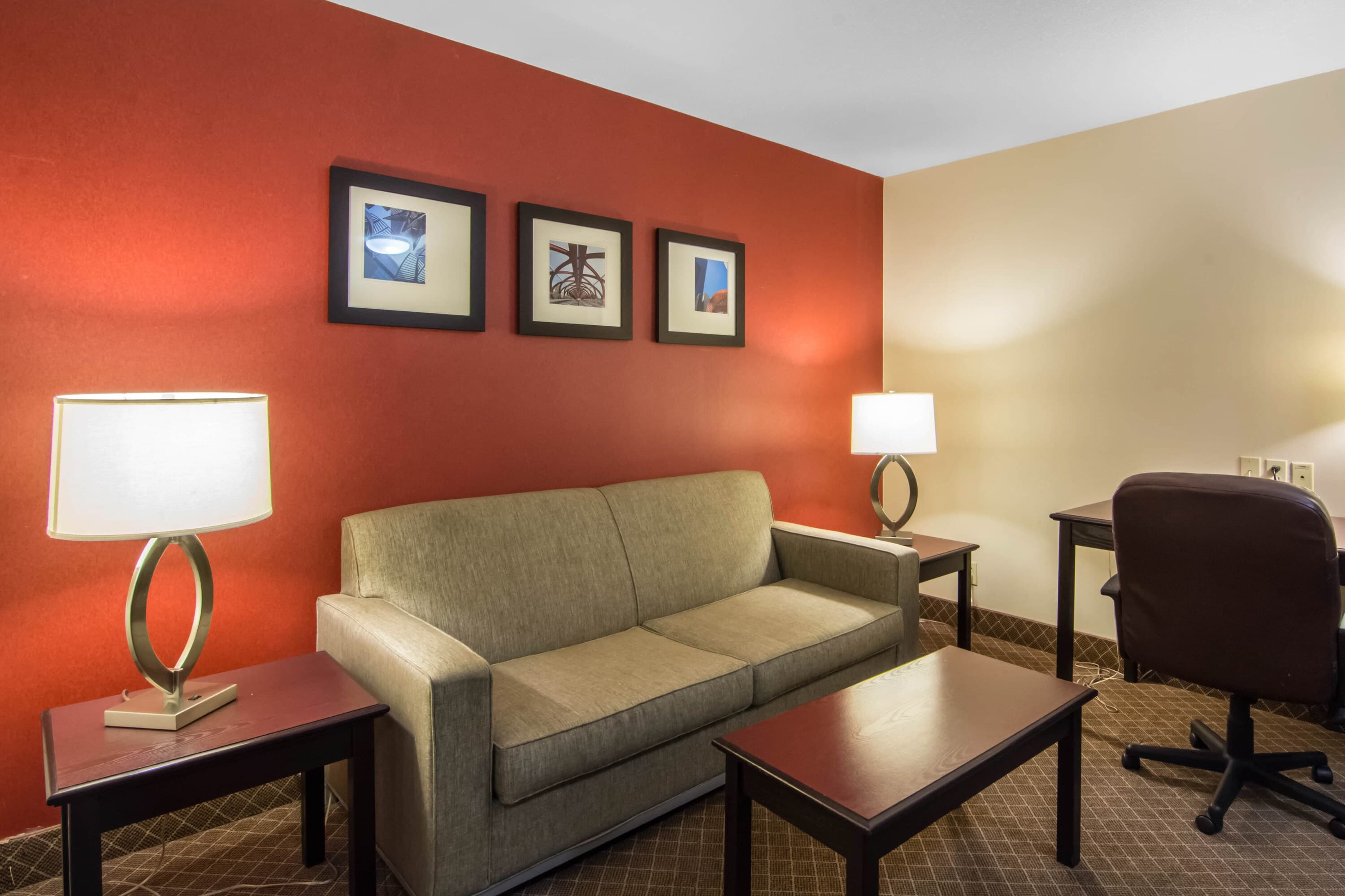 Comfort Inn & Suites Airport South — 14