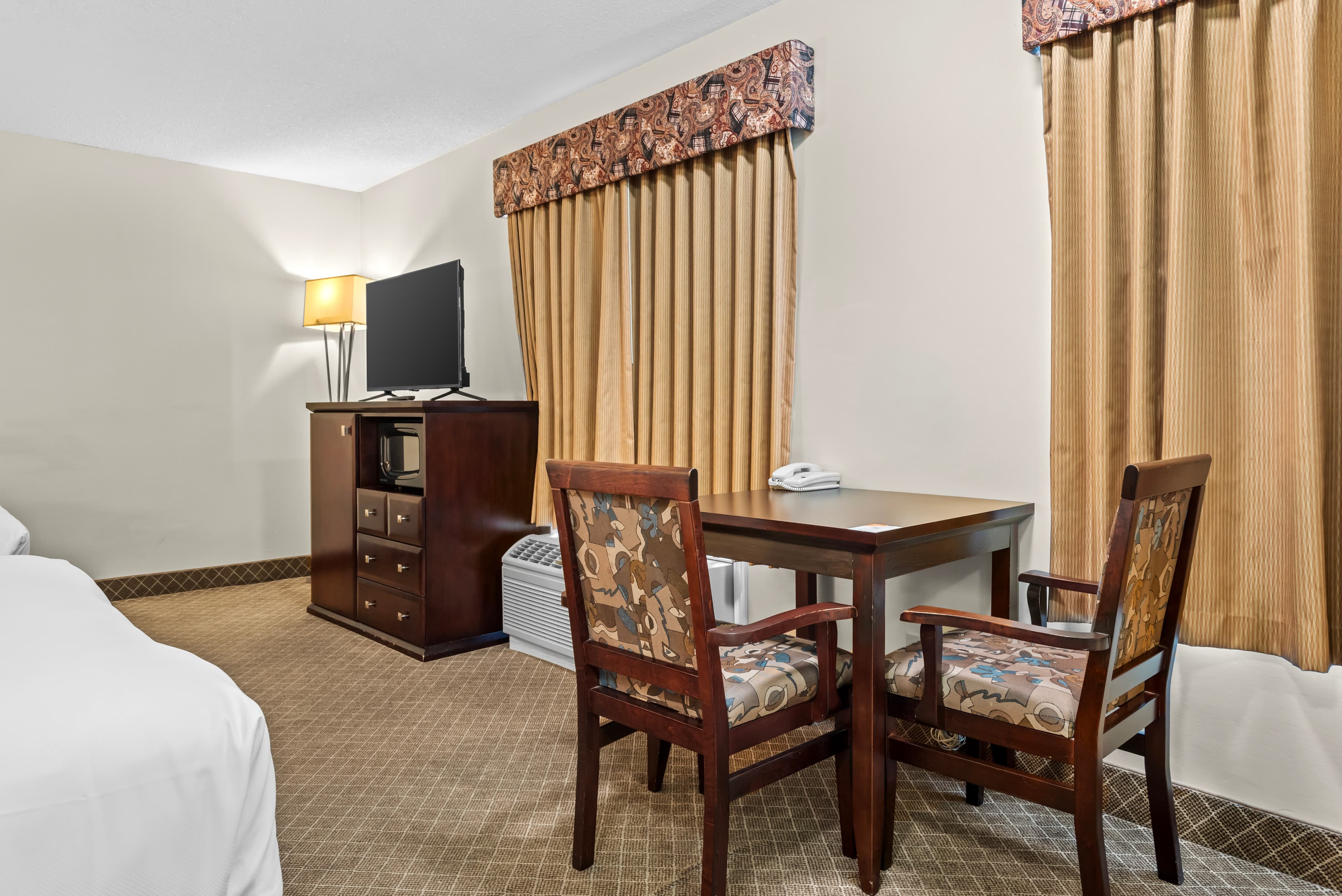 Comfort Inn & Suites Airport South — 15