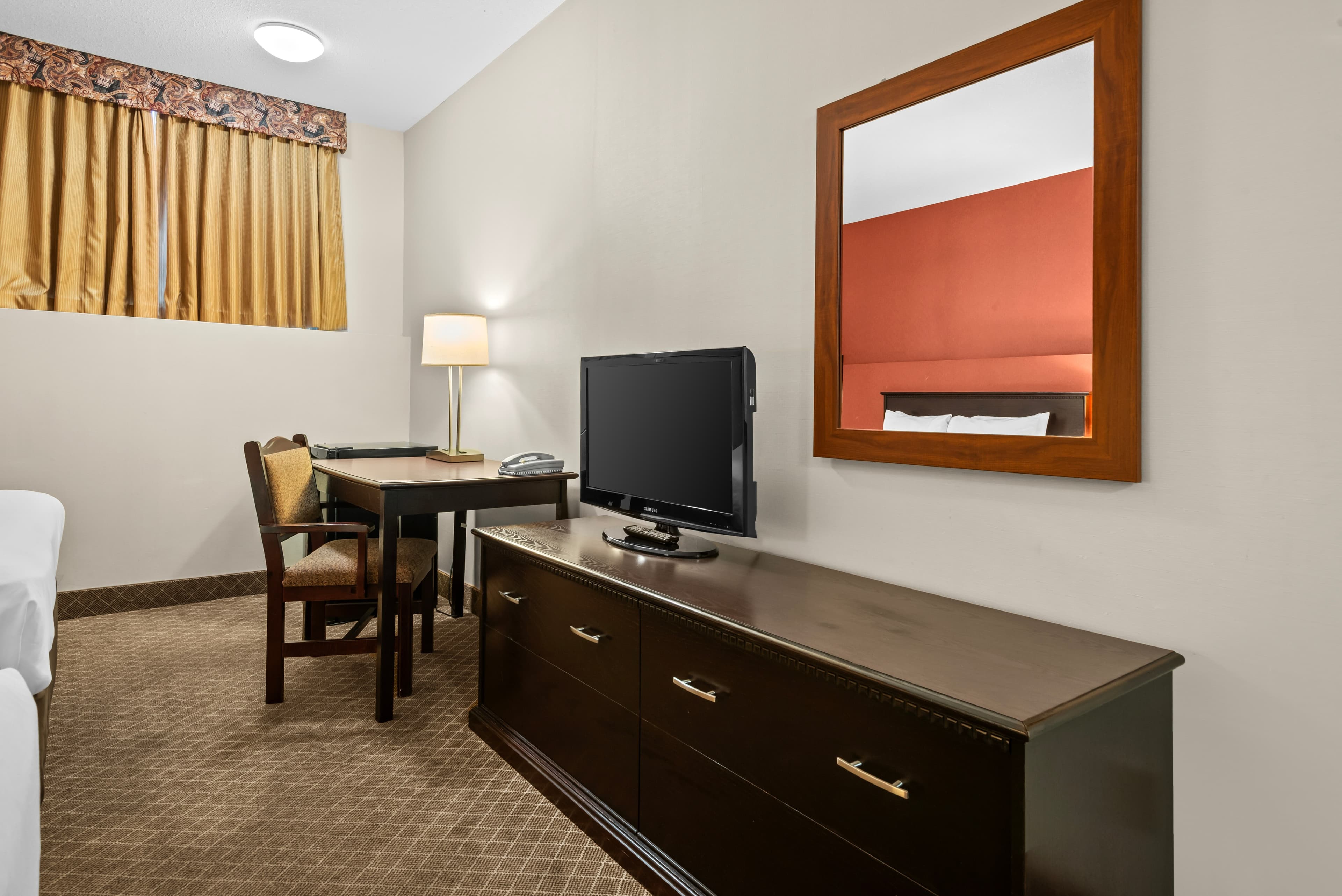 Comfort Inn & Suites Airport South — 19