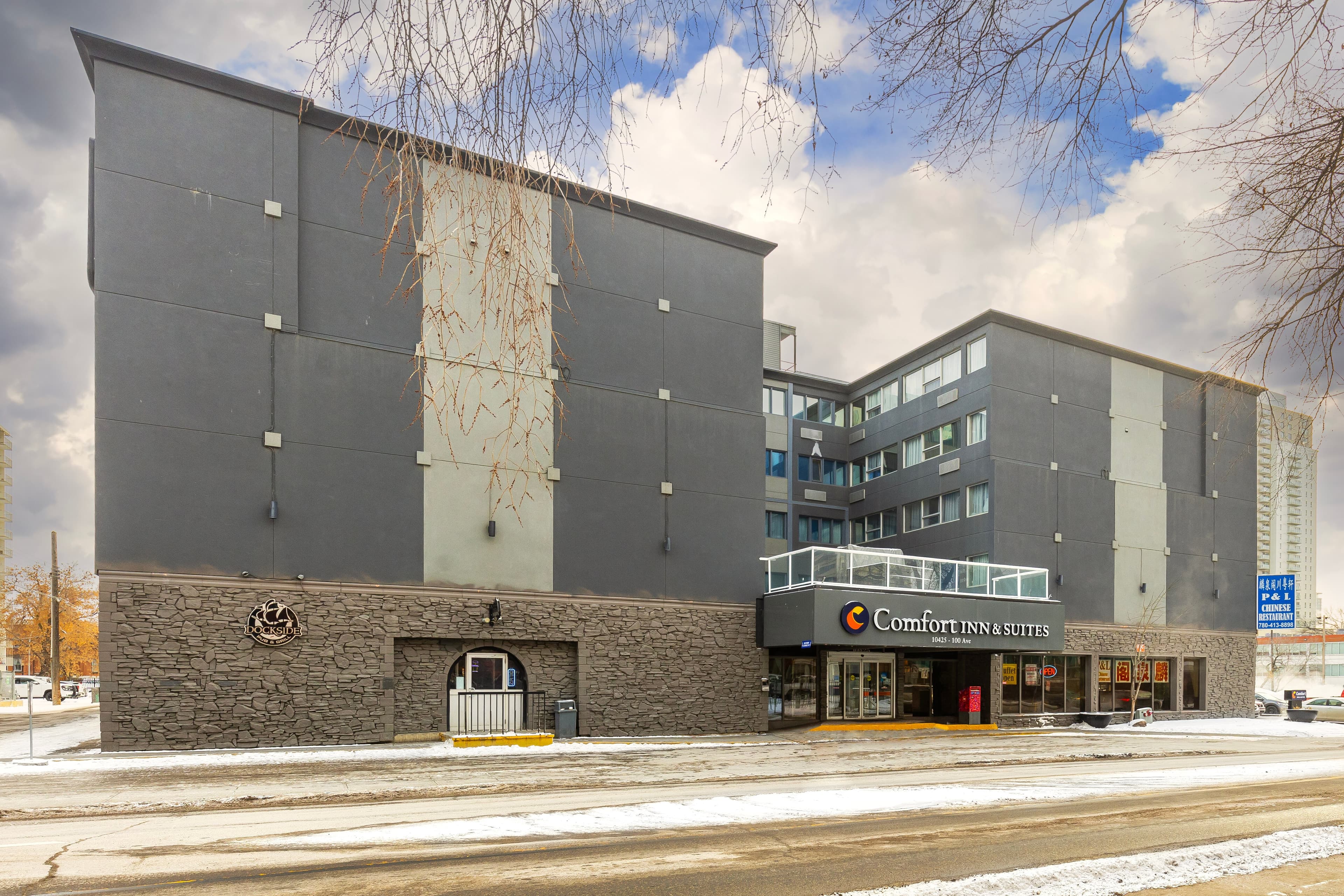 Comfort Inn & Suites - Image 1