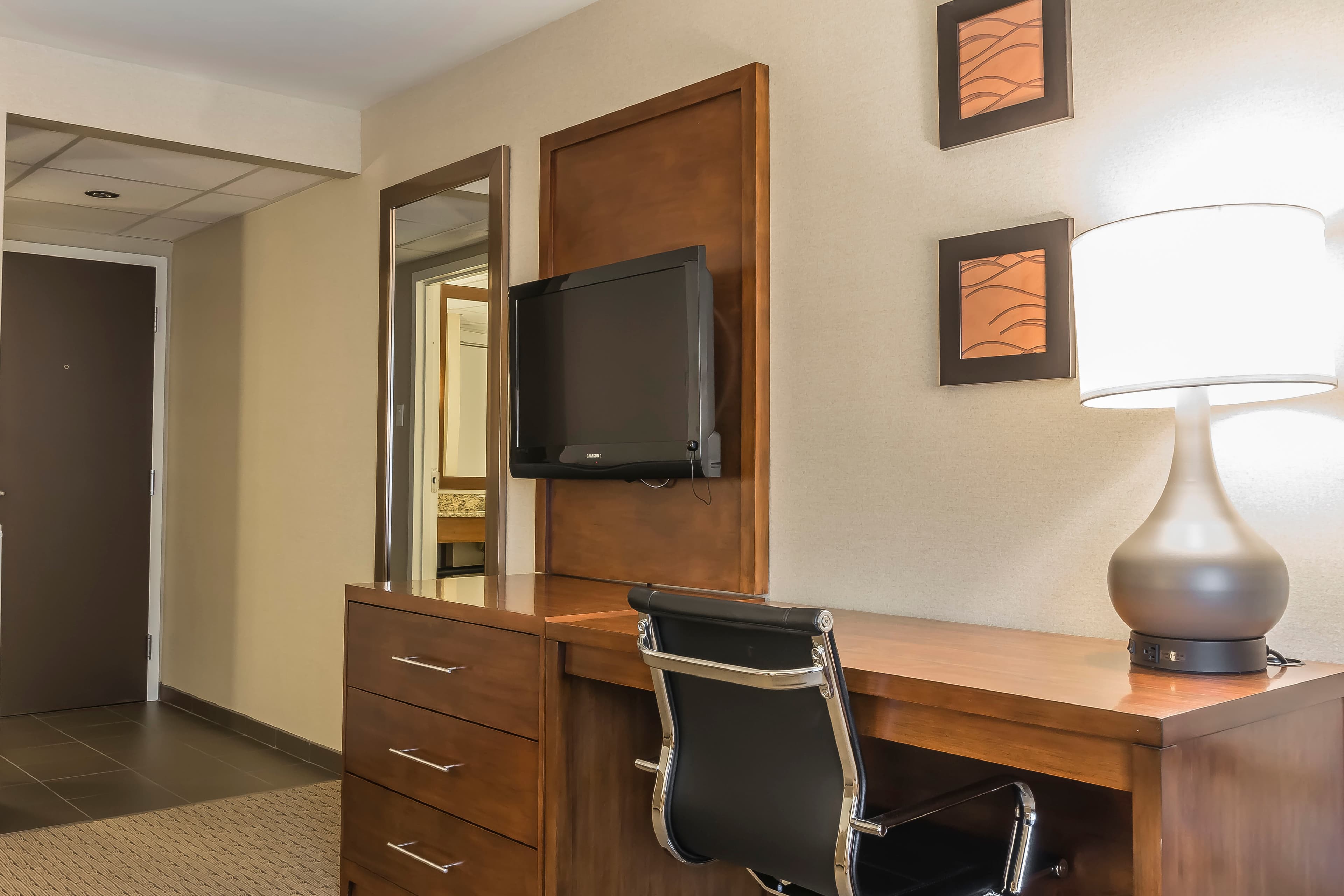 Comfort Inn - Image 5