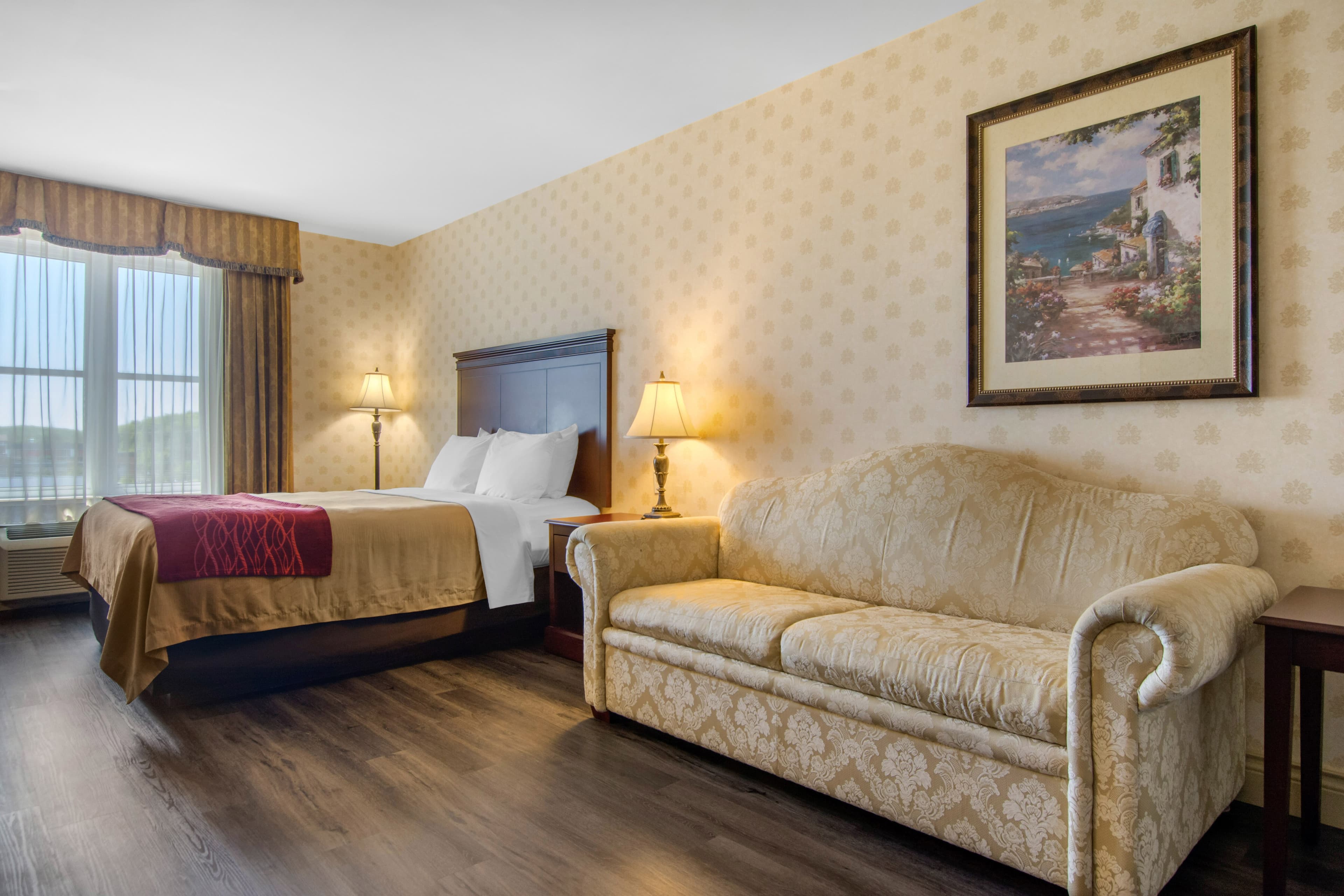 Comfort Inn & Suites — 7