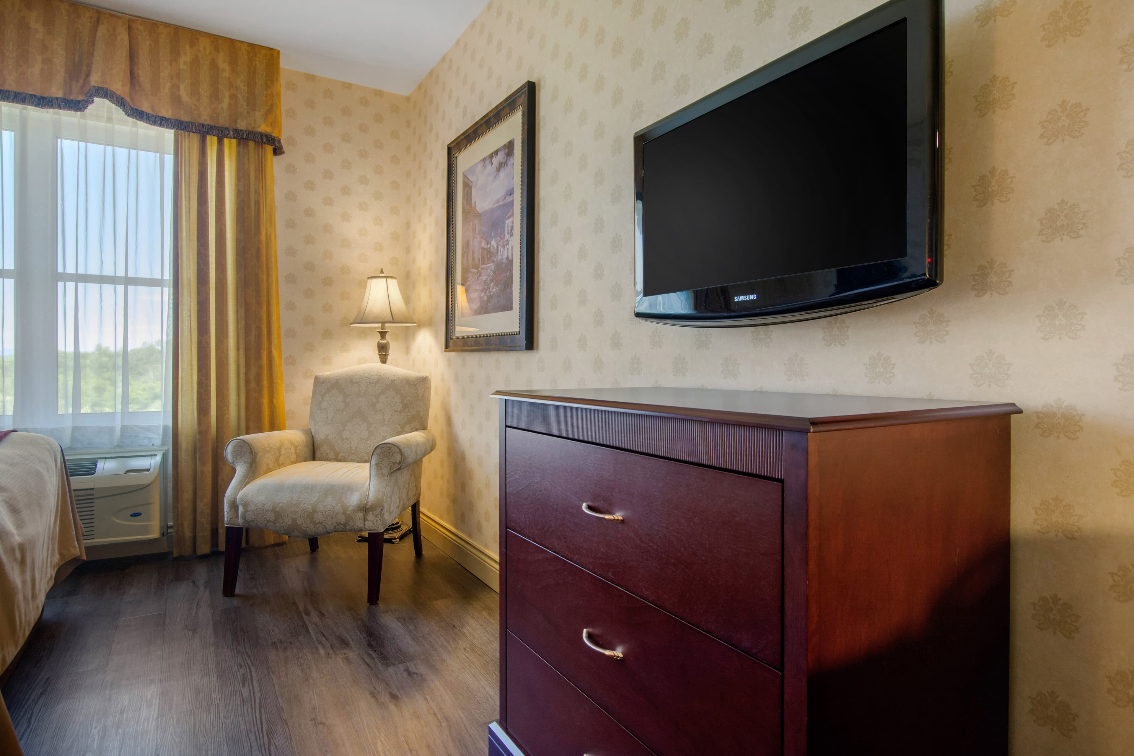 Comfort Inn & Suites — 13