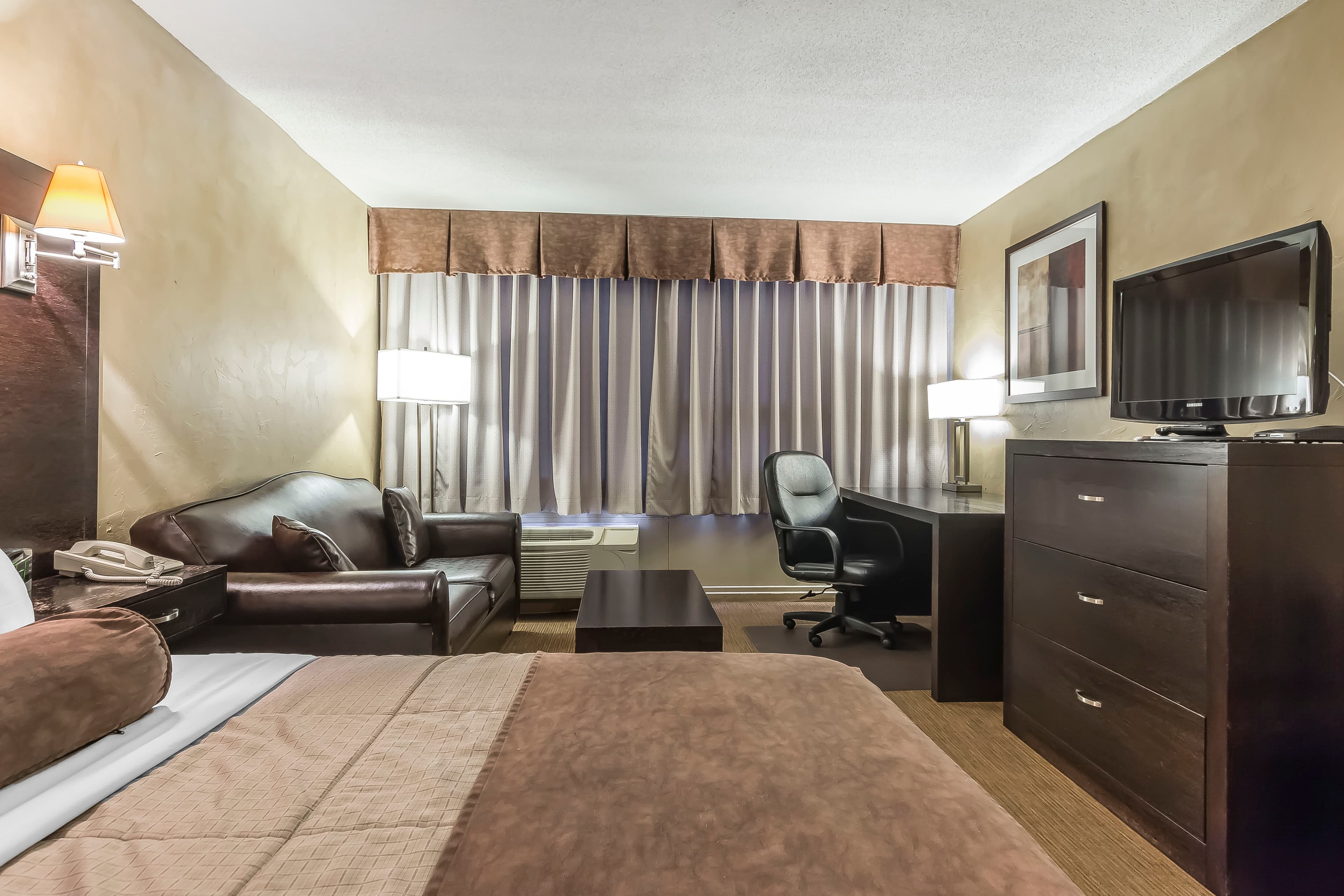 Quality Hotel & Conference Centre — 19