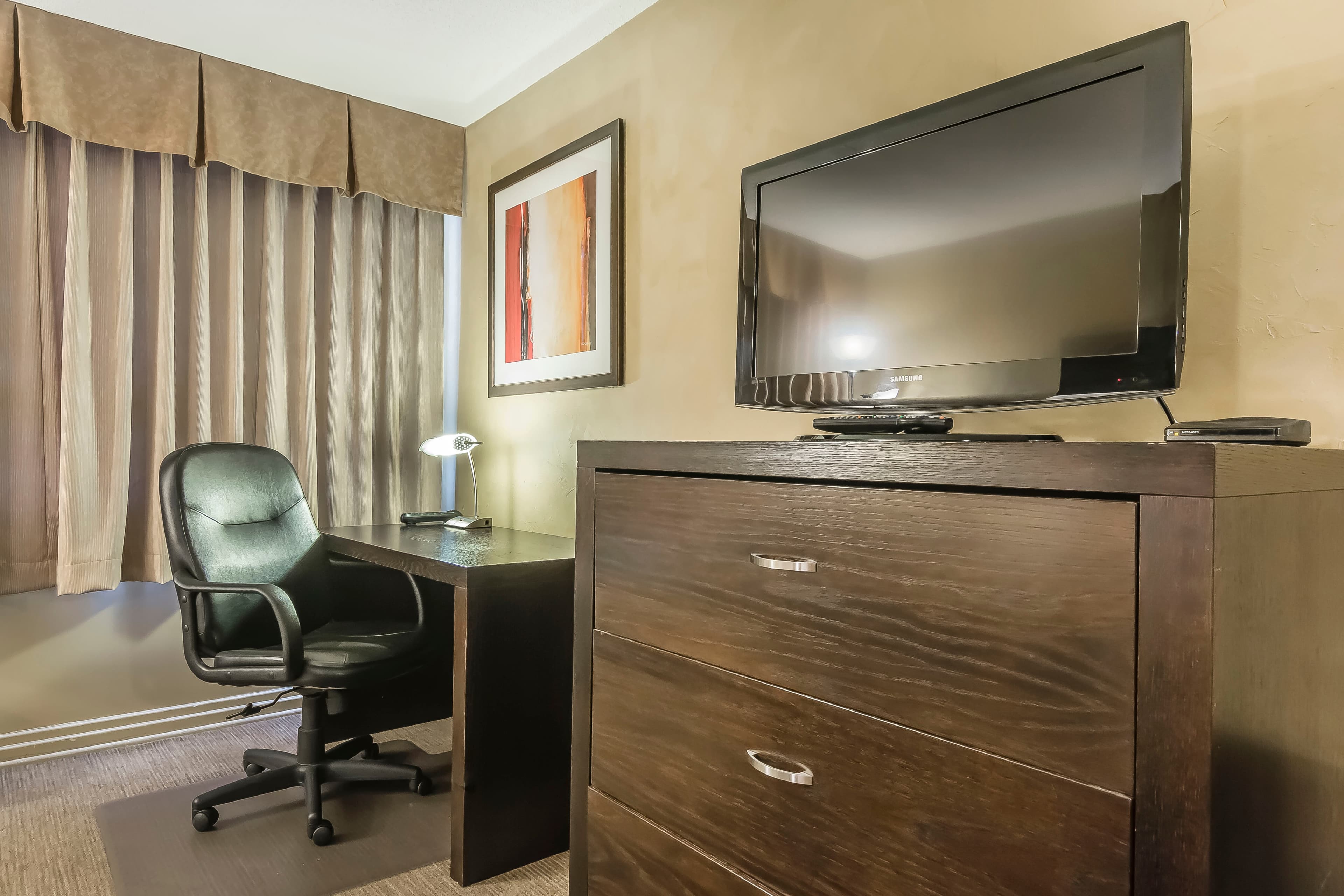 Quality Hotel & Conference Centre - Image 4