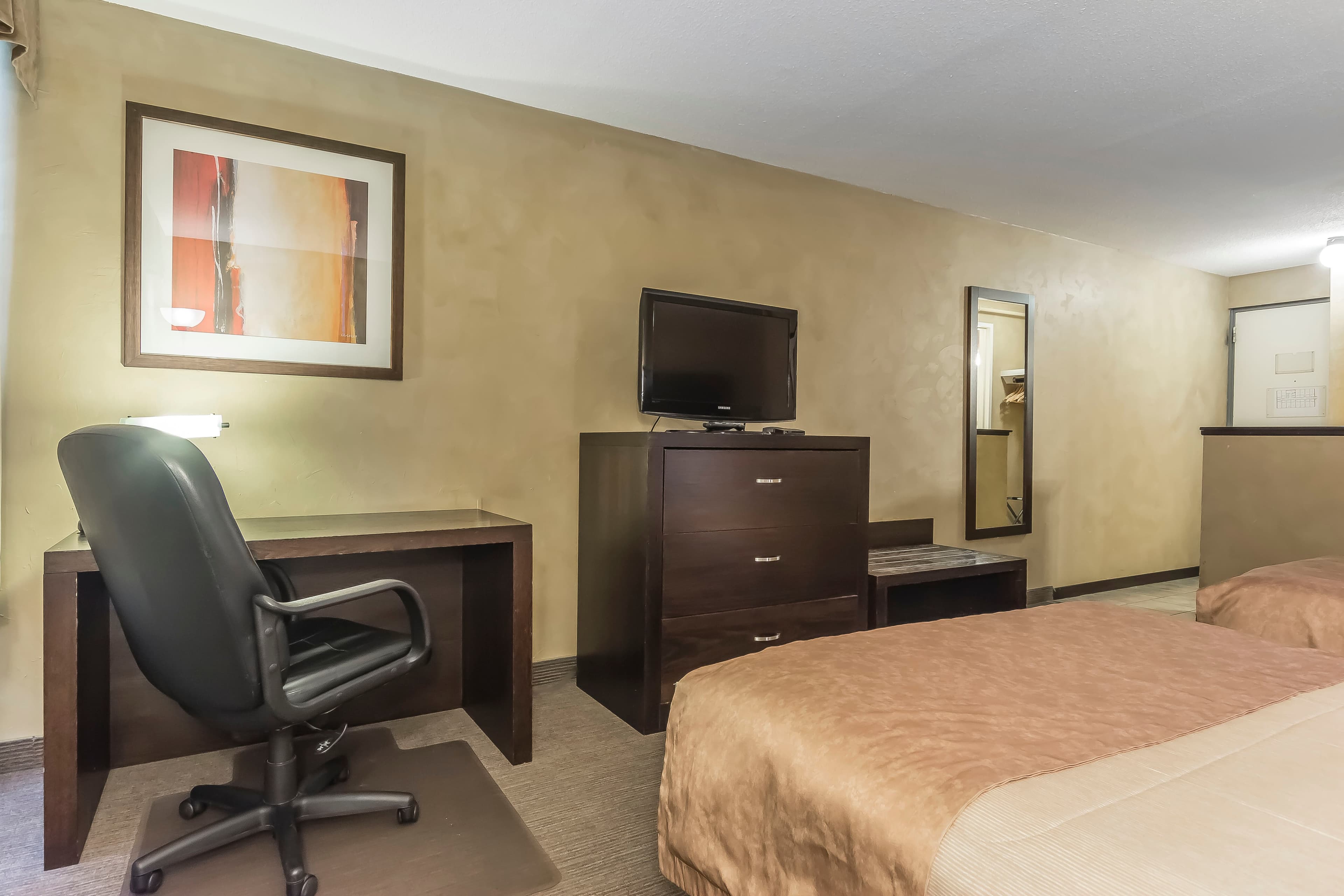 Quality Hotel & Conference Centre — 8