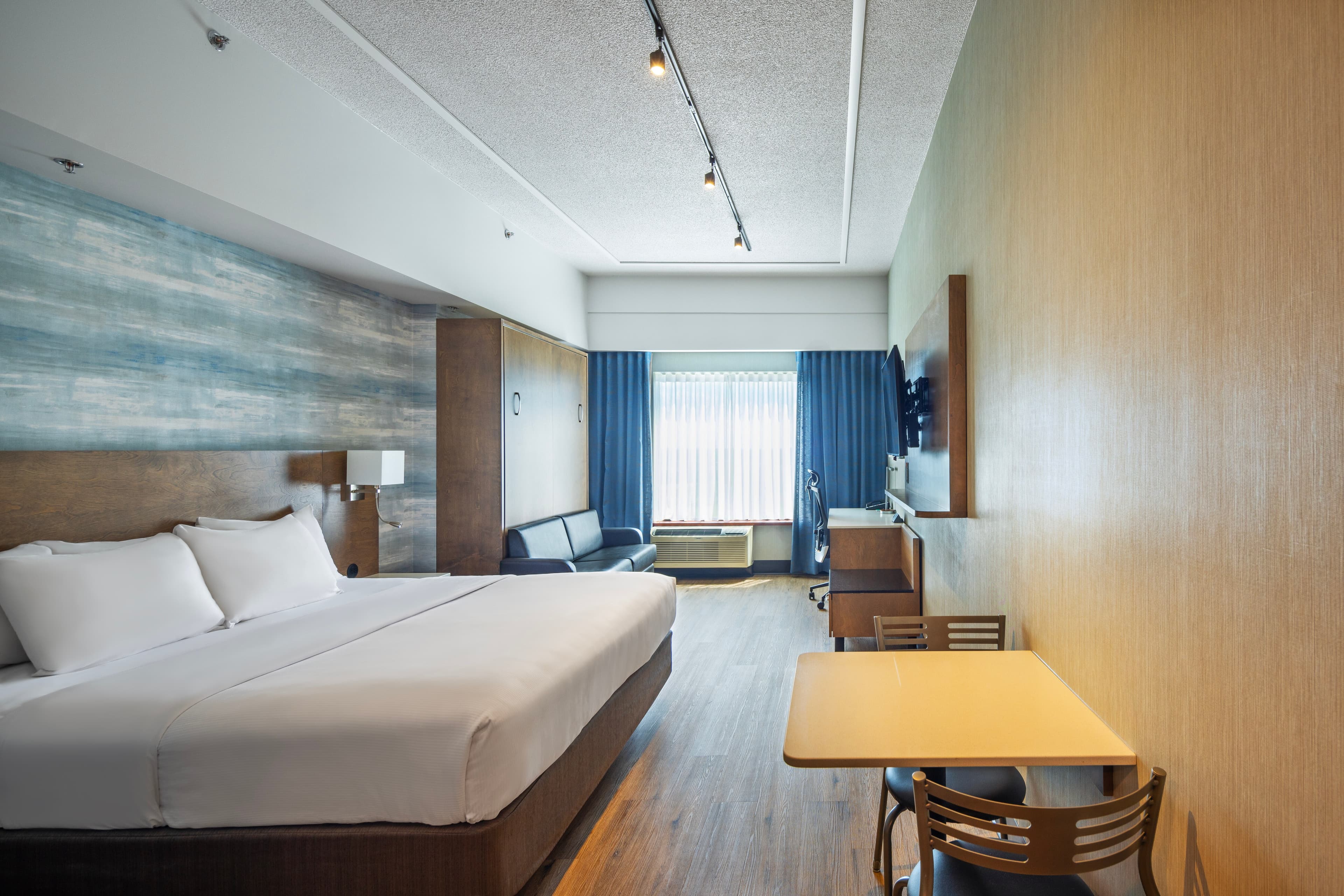 Quality Inn & Suites — 18