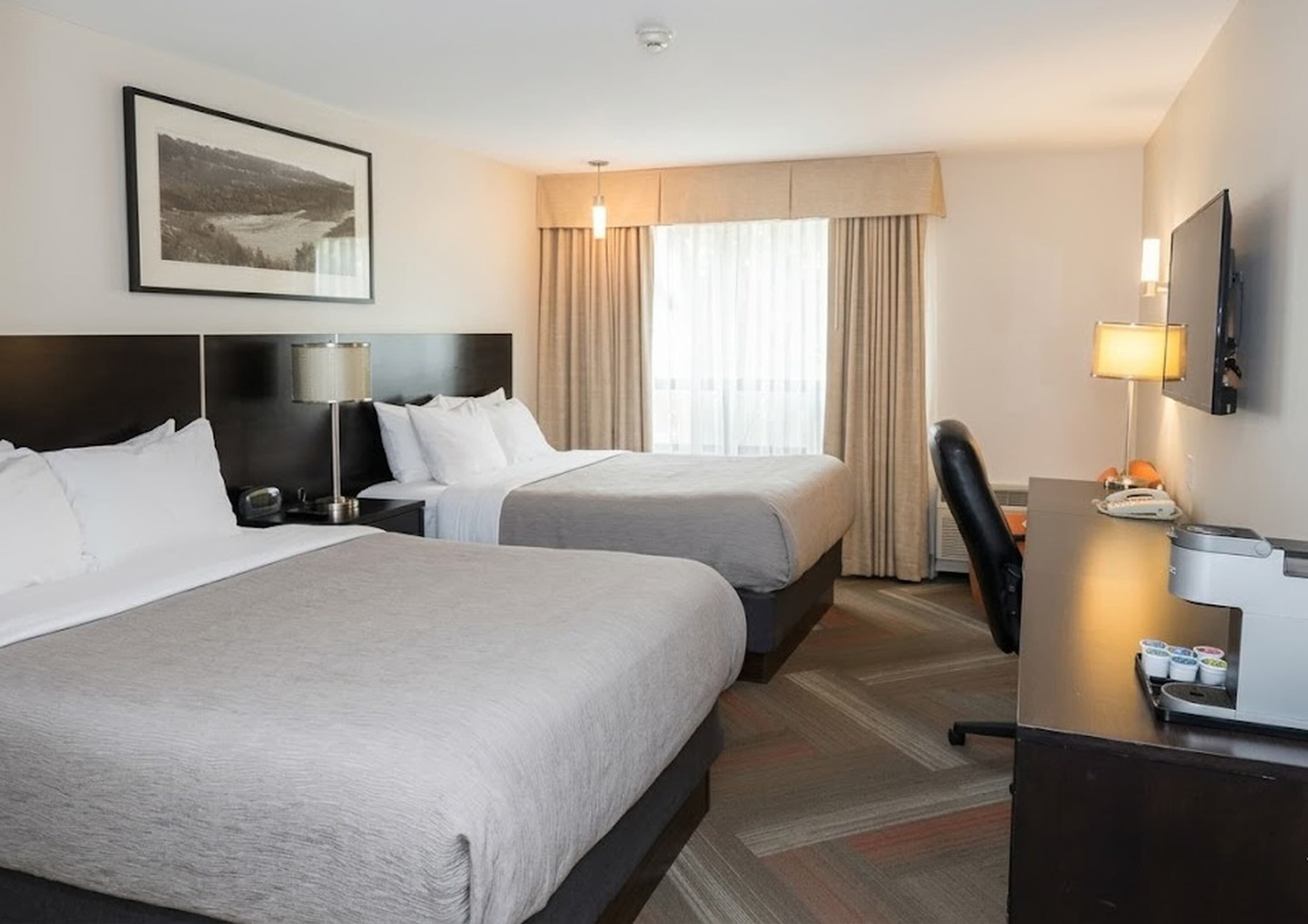 Quality Hotel — 28