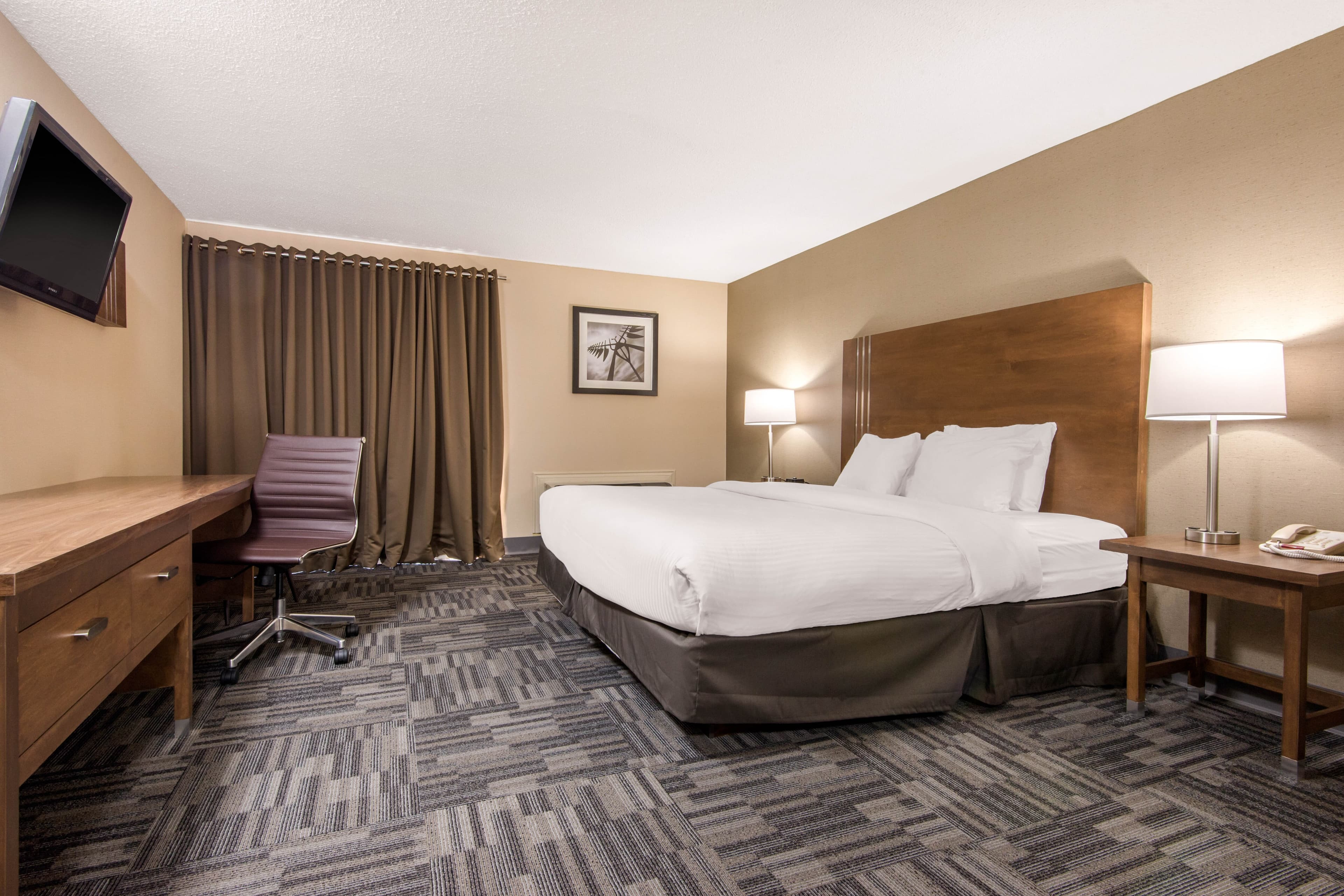 Quality Inn & Conference Centre - Image 2