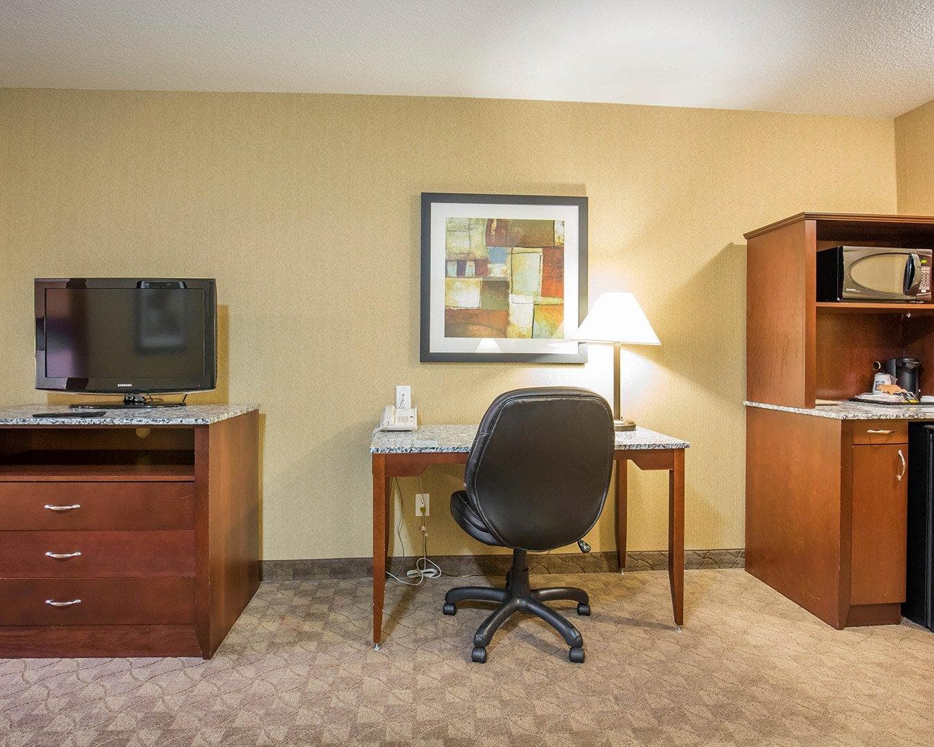 Comfort Inn & Suites — 7