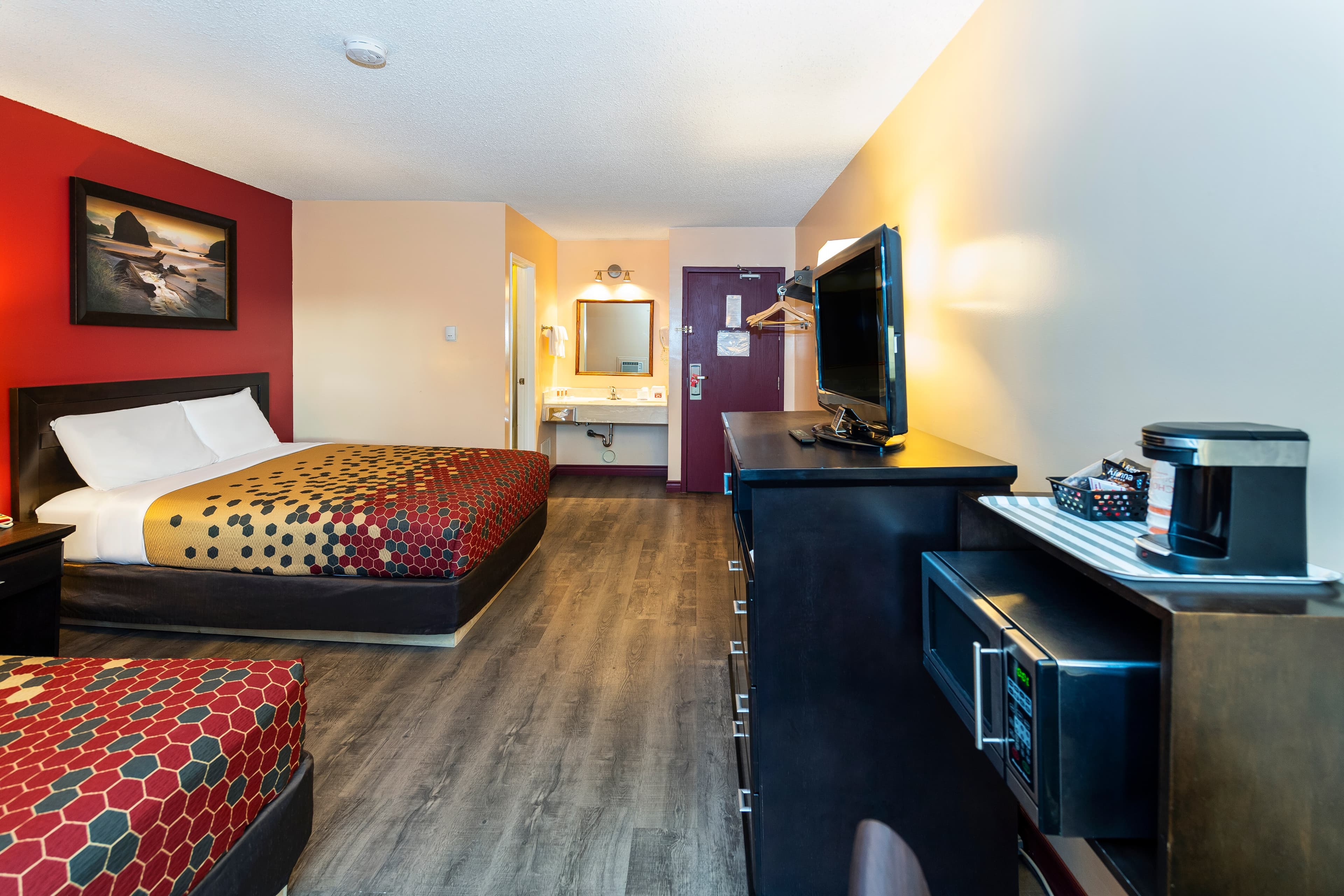 Econo Lodge — 7