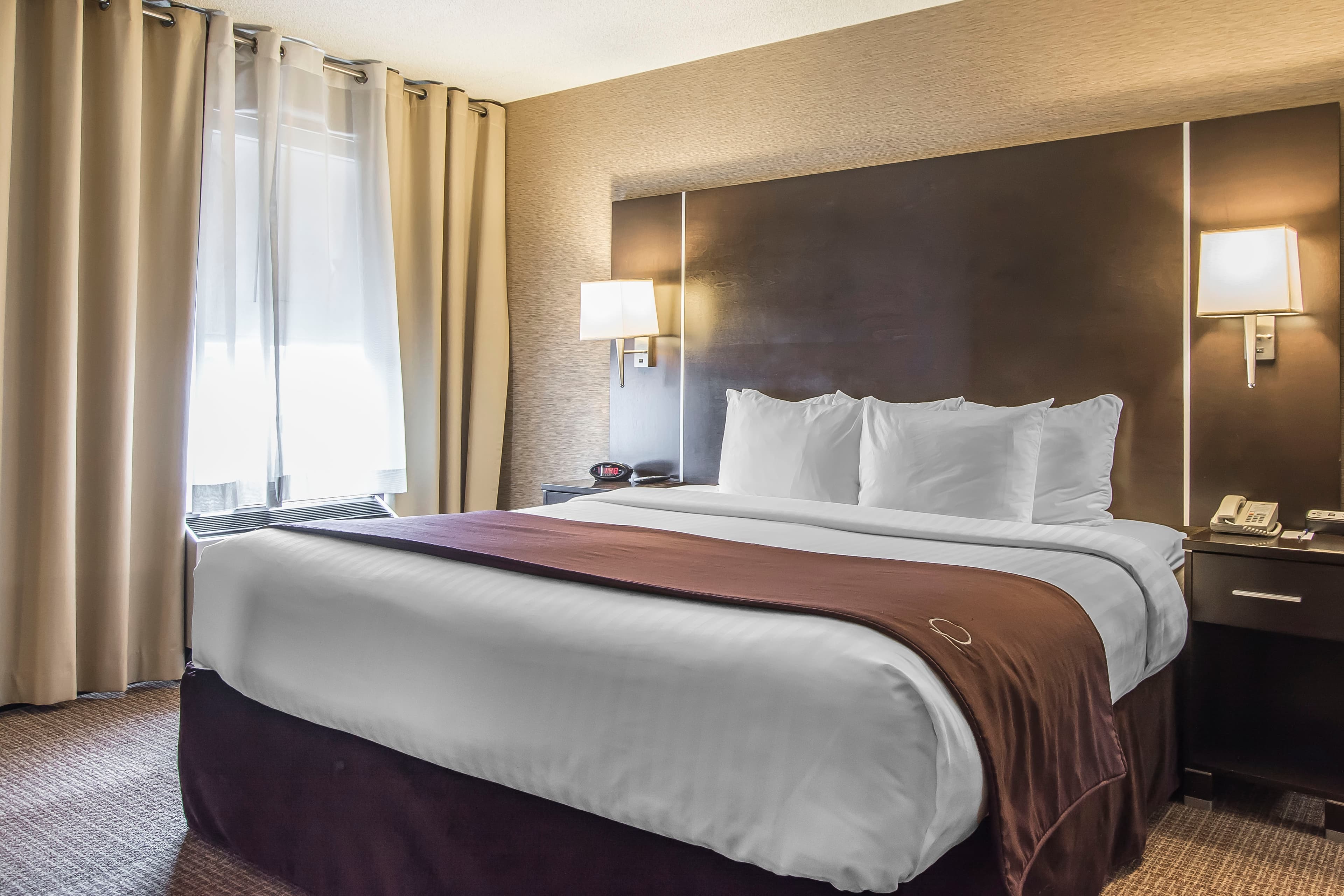 Quattro Hotel & Conf Centre, an Ascend Collection Hotel - Image 2