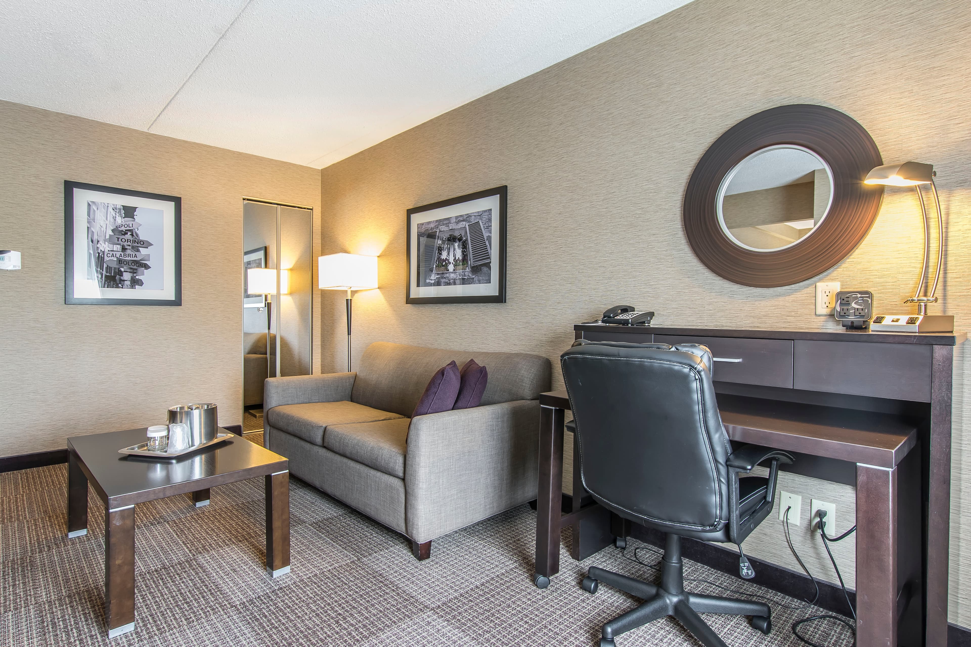 Quattro Hotel & Conf Centre, an Ascend Collection Hotel - Image 4