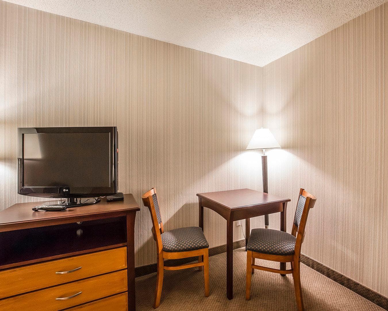 Quality Inn & Conference Centre - Image 5