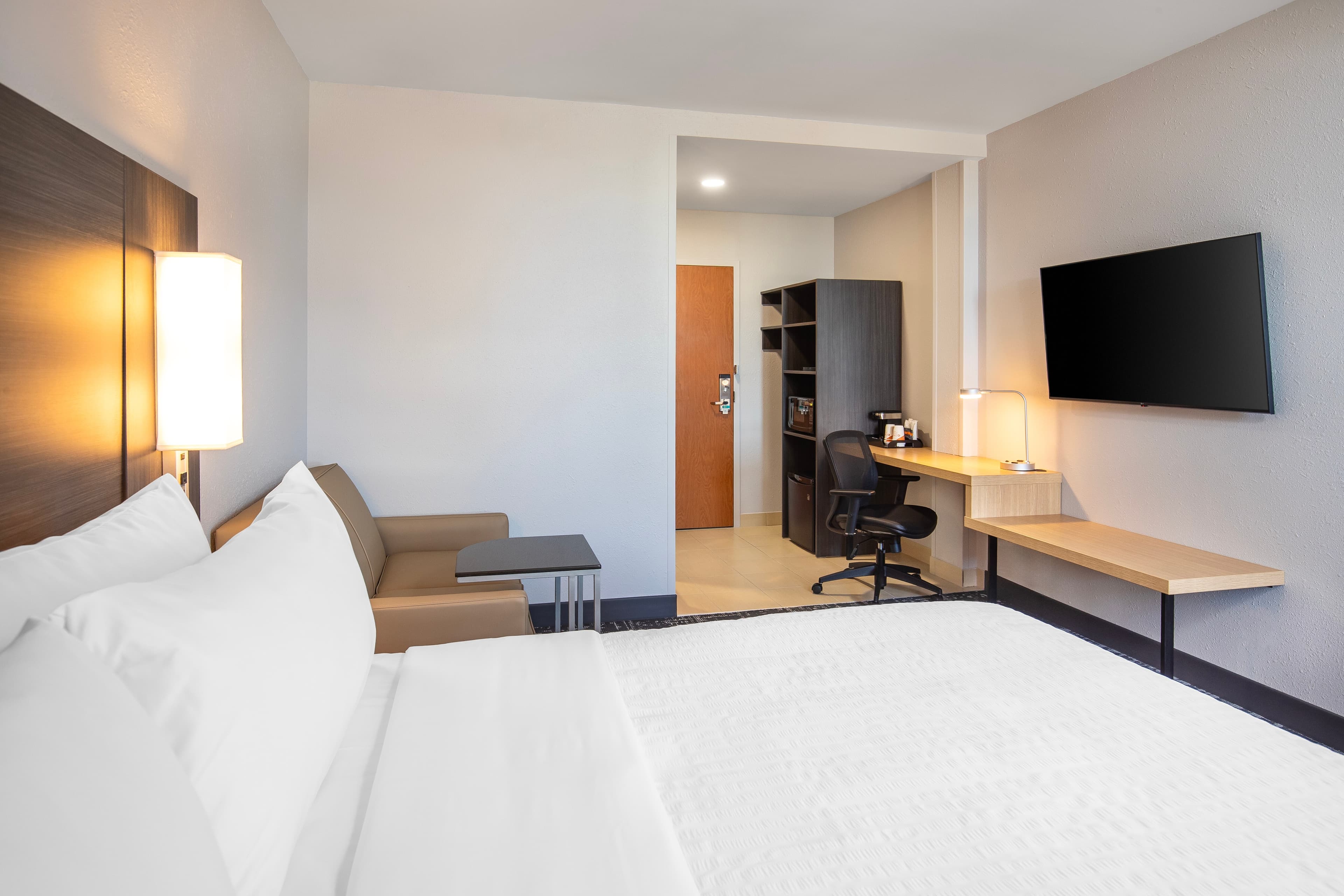 Clarion Pointe — 7