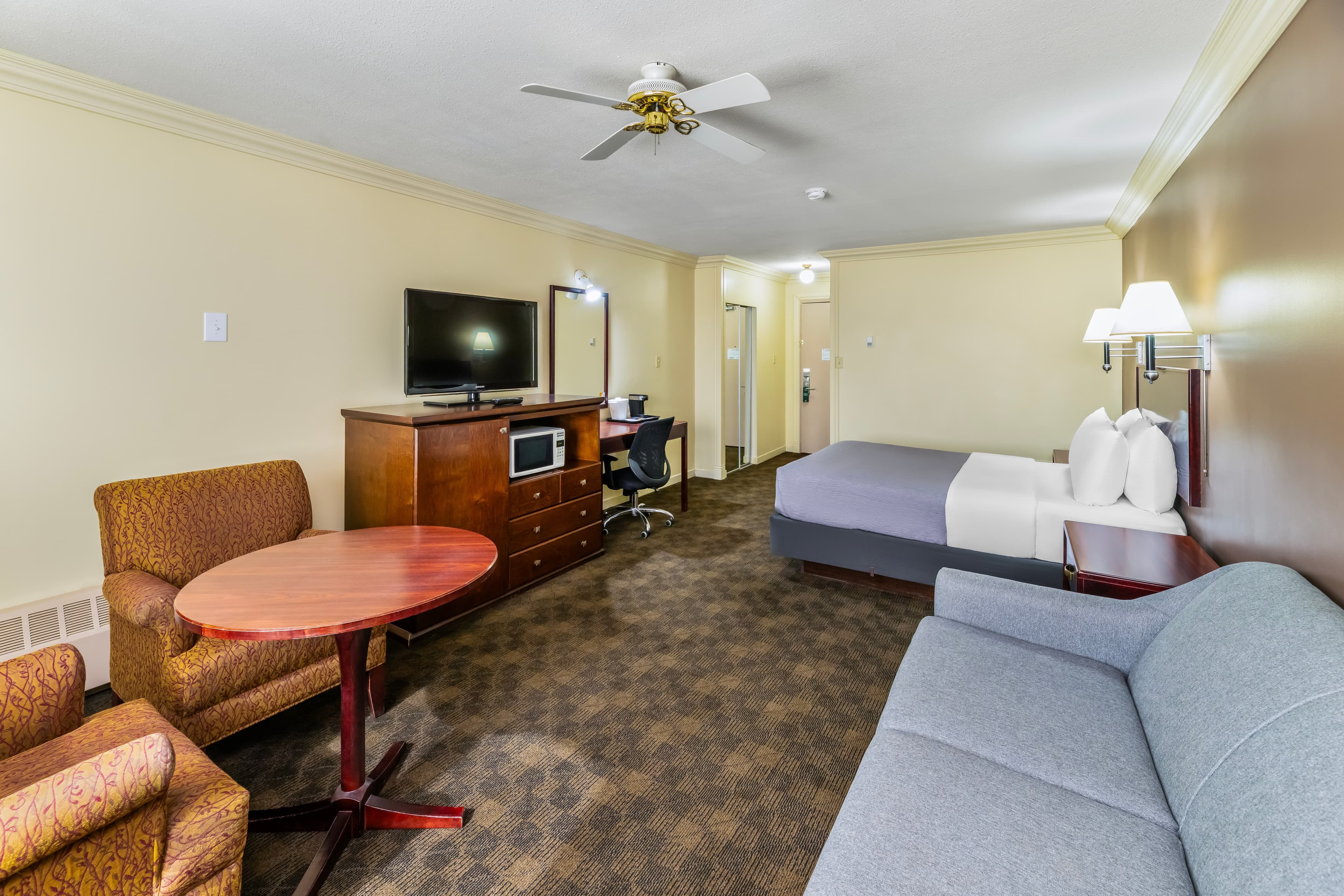 Quality Inn & Suites — 23