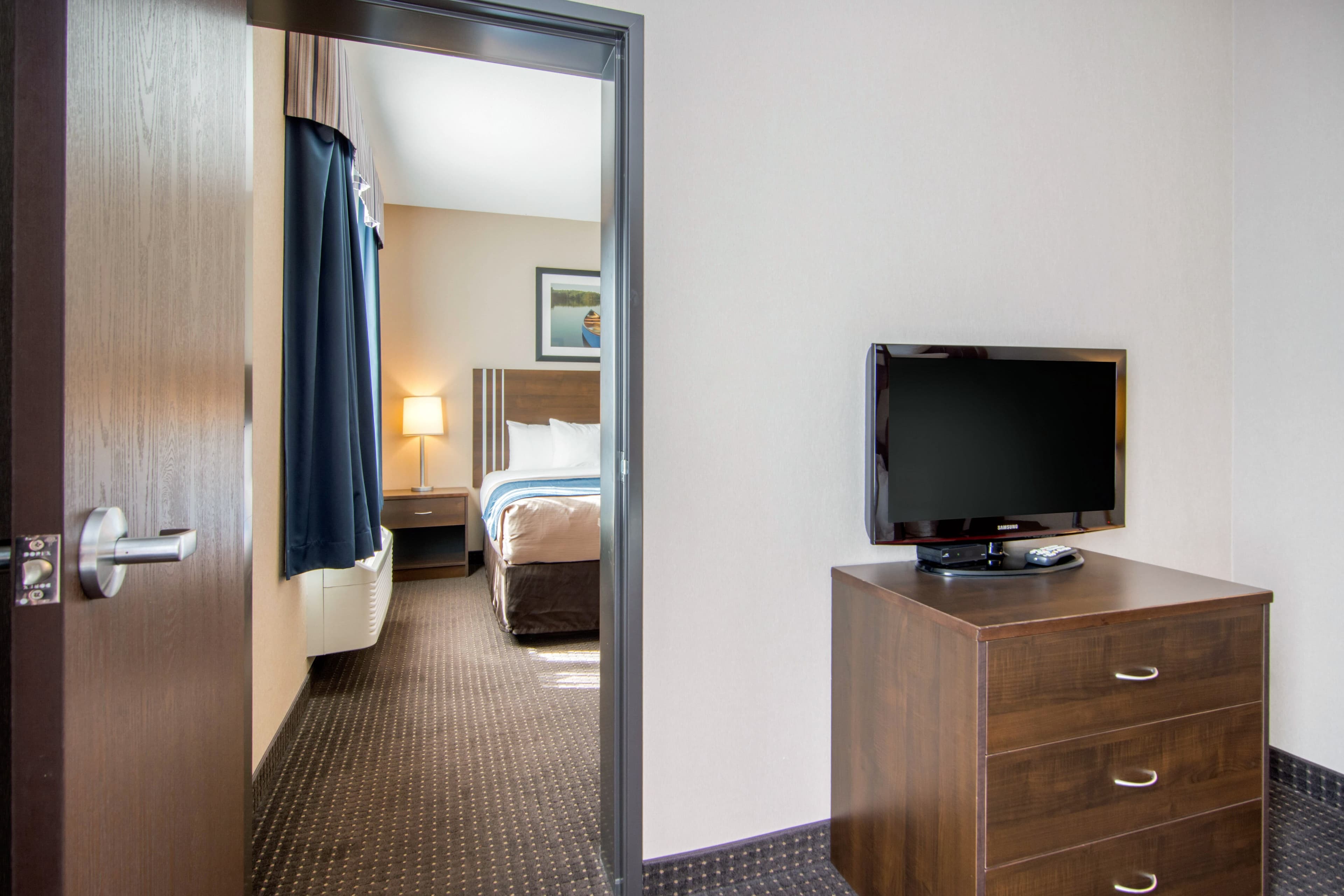 Comfort Inn & Suites — 20