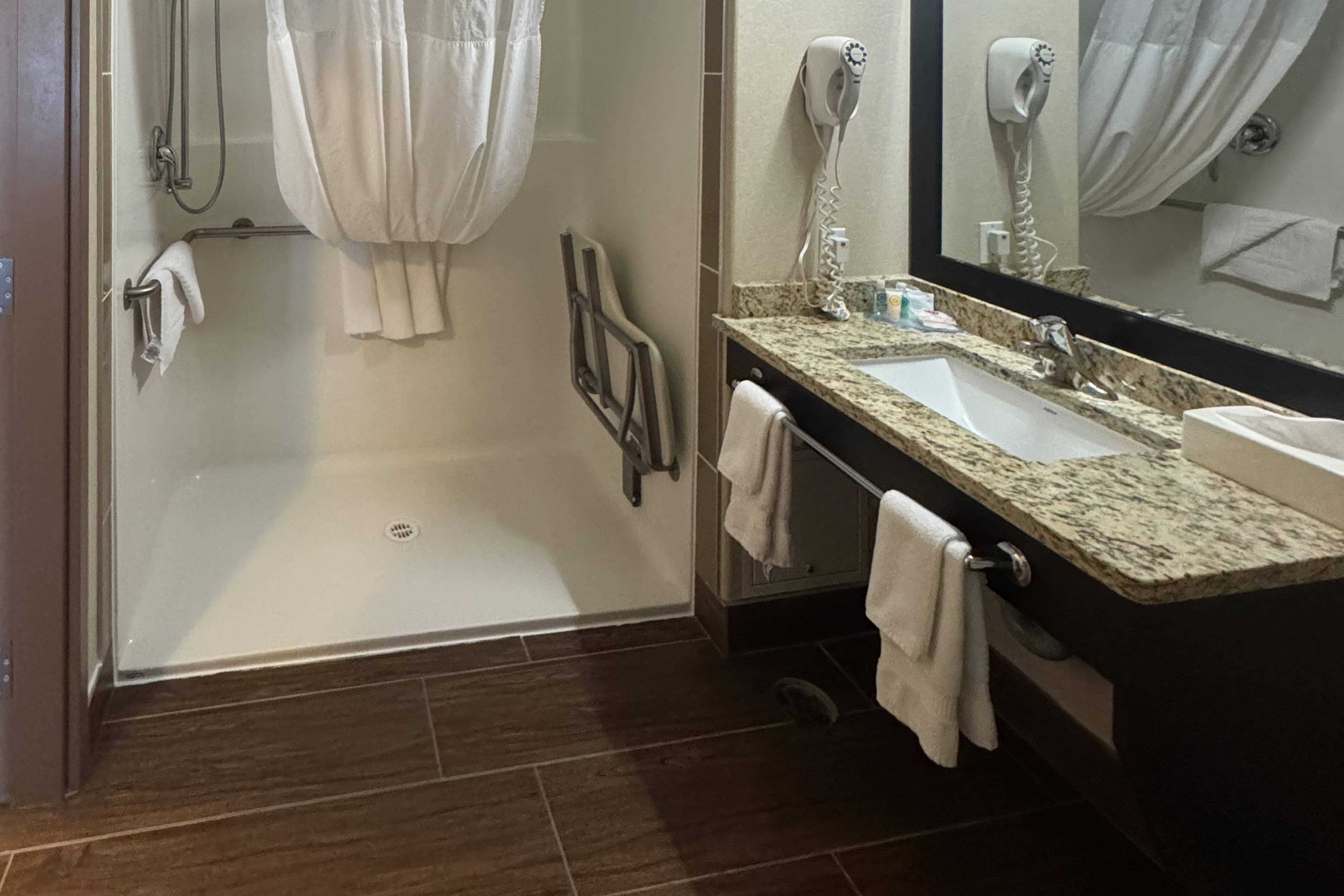 Comfort Inn & Suites — 7