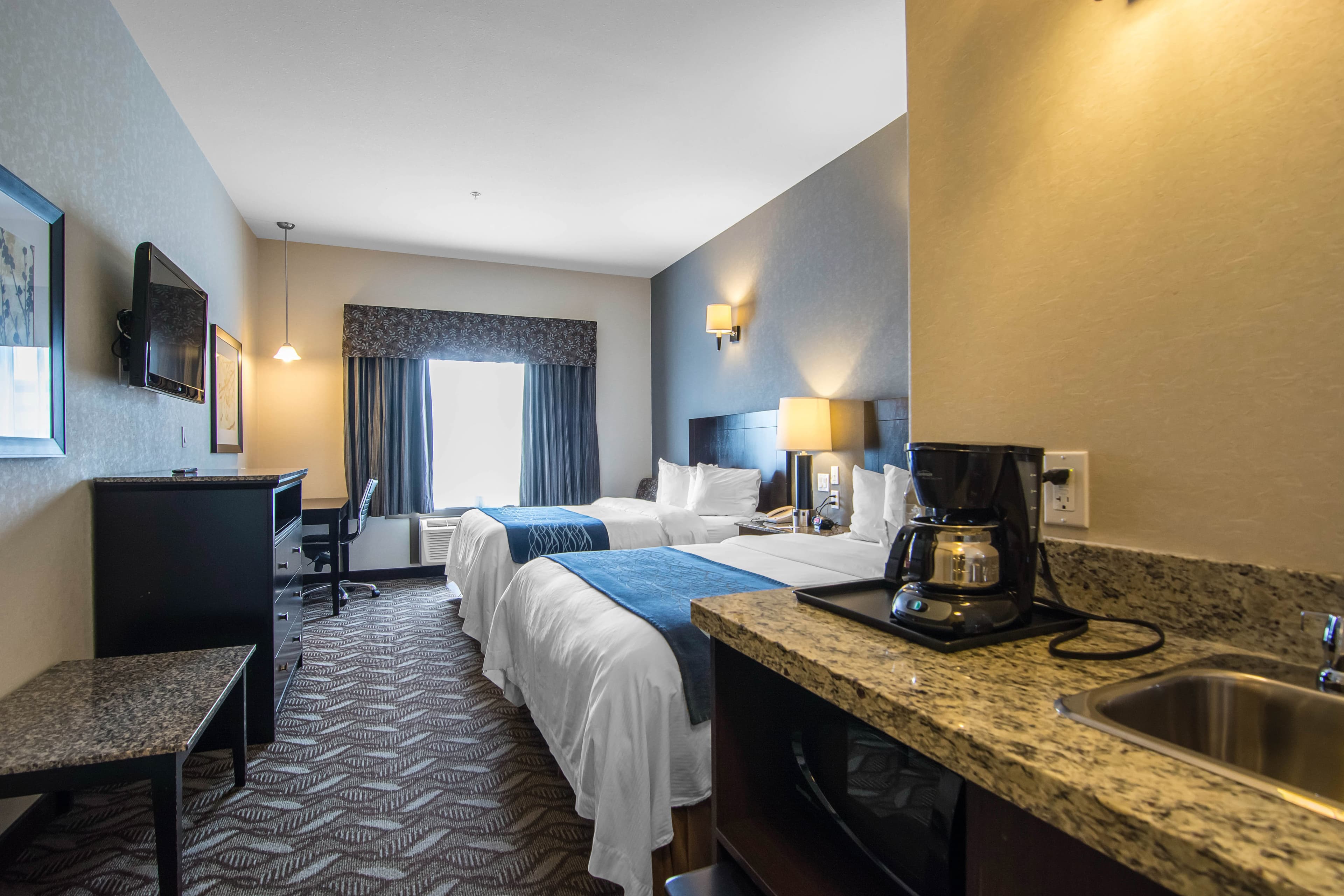 Comfort Inn & Suites — 8