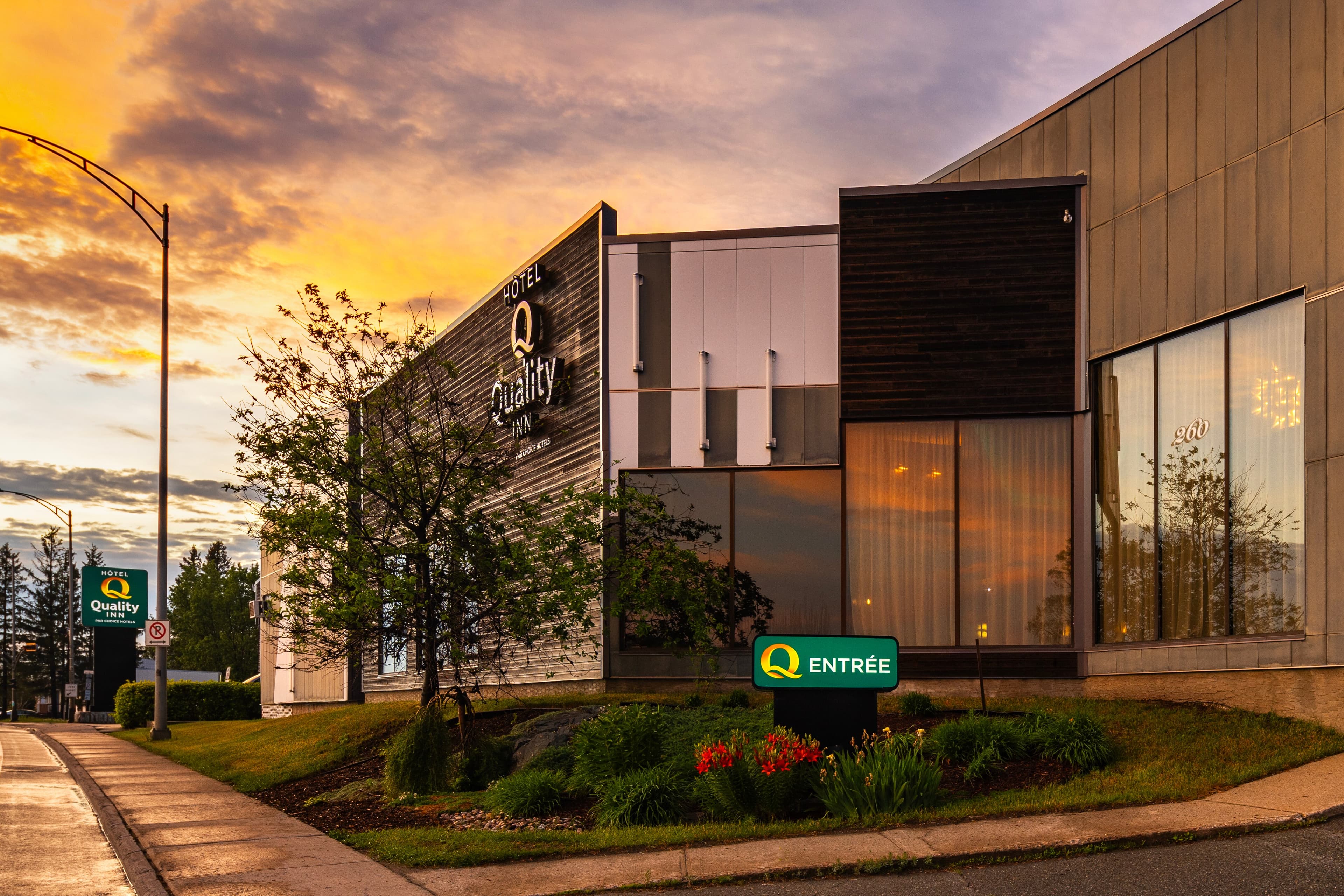 Quality Inn - Image 1