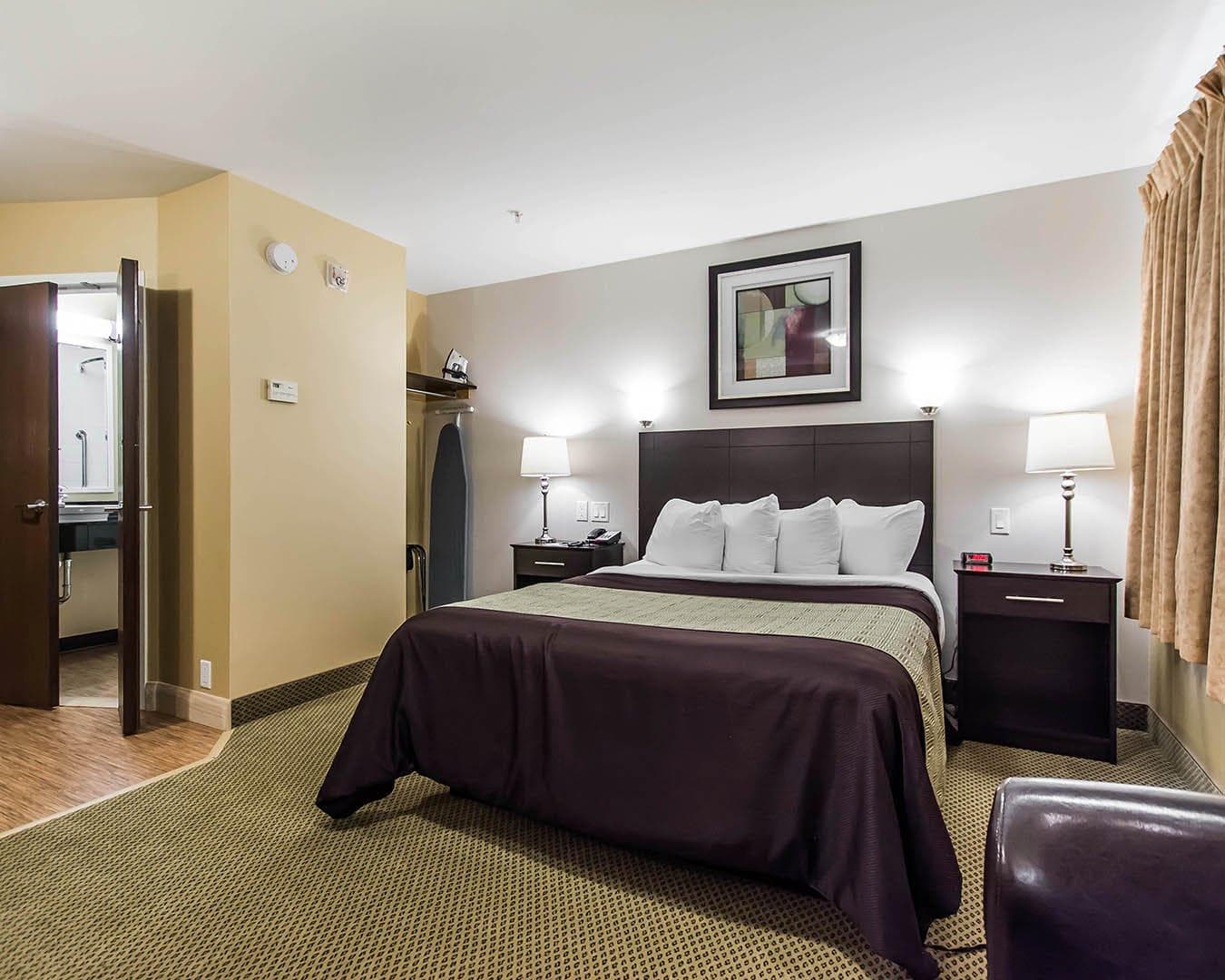 Quality Inn - Image 5