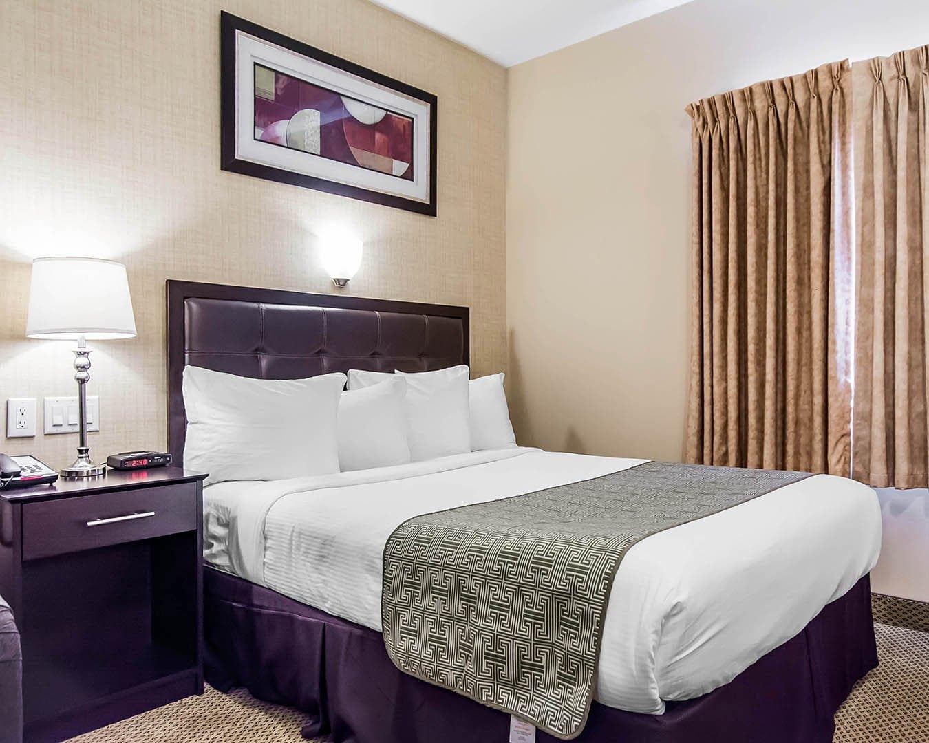Quality Inn - Image 2