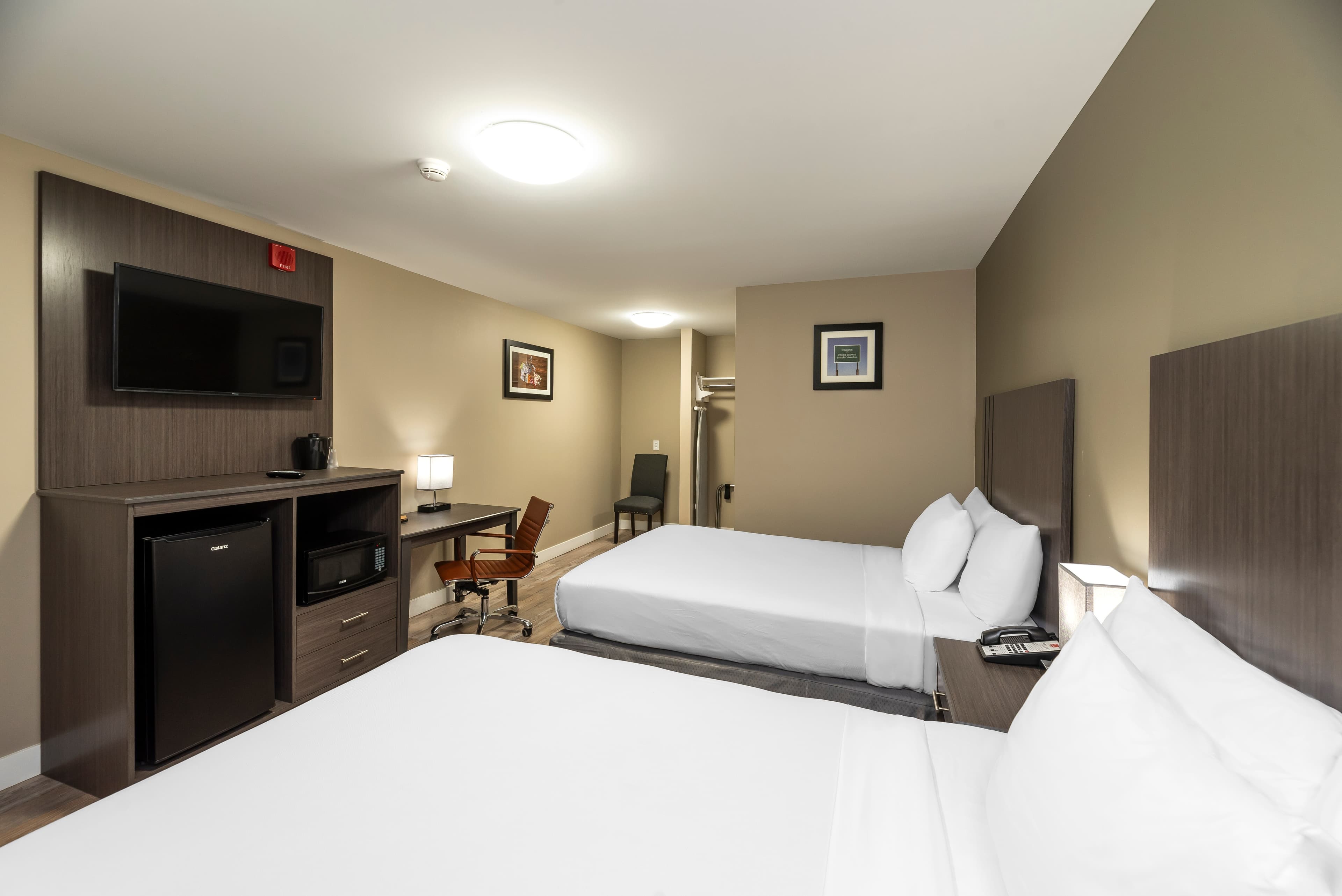 Econo Lodge — 15
