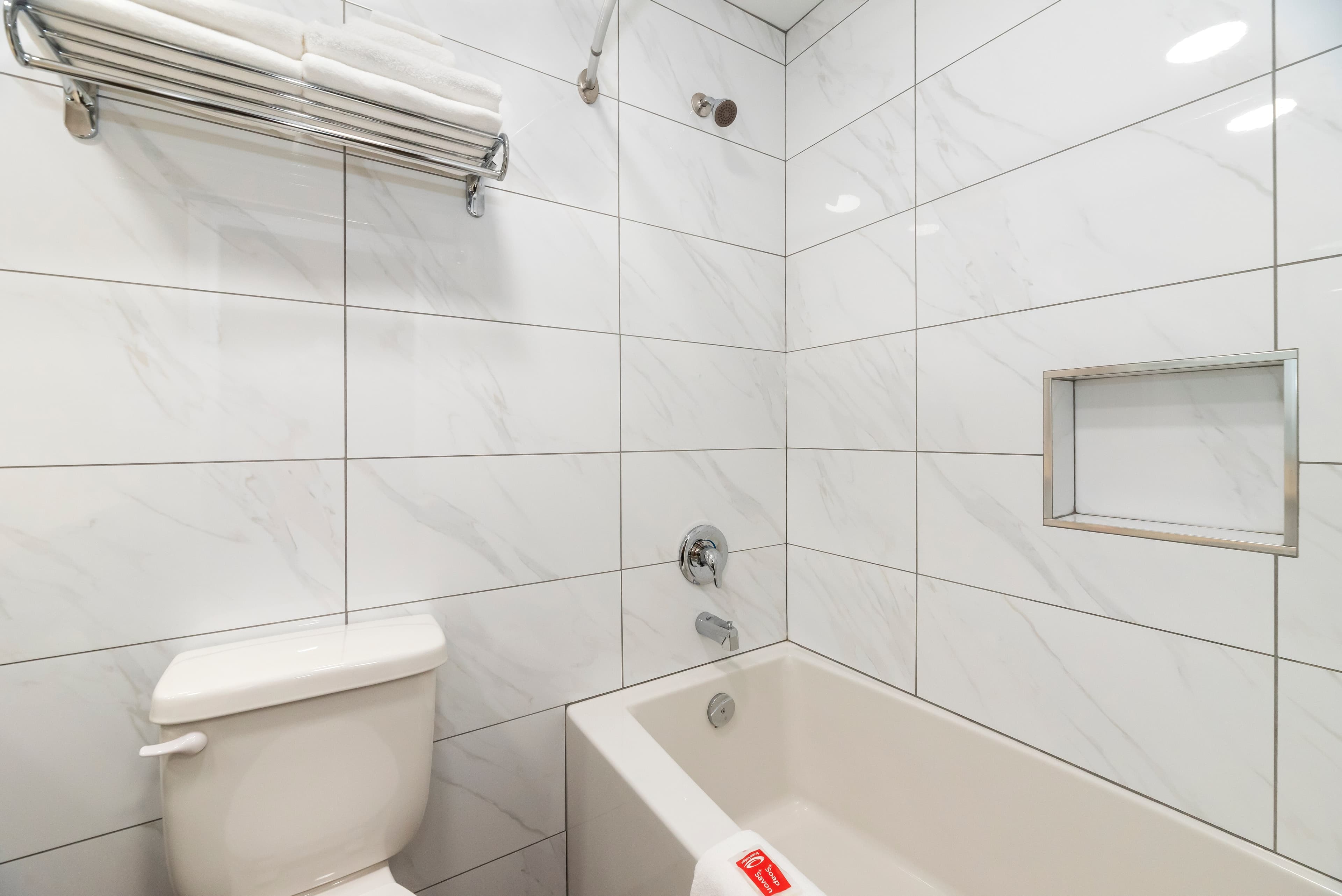 Econo Lodge — 16