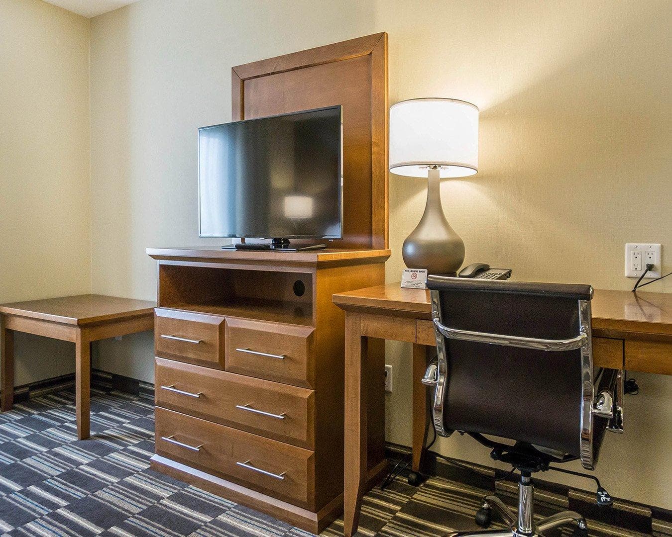 Comfort Inn & Suites Edmonton International Airport — 19
