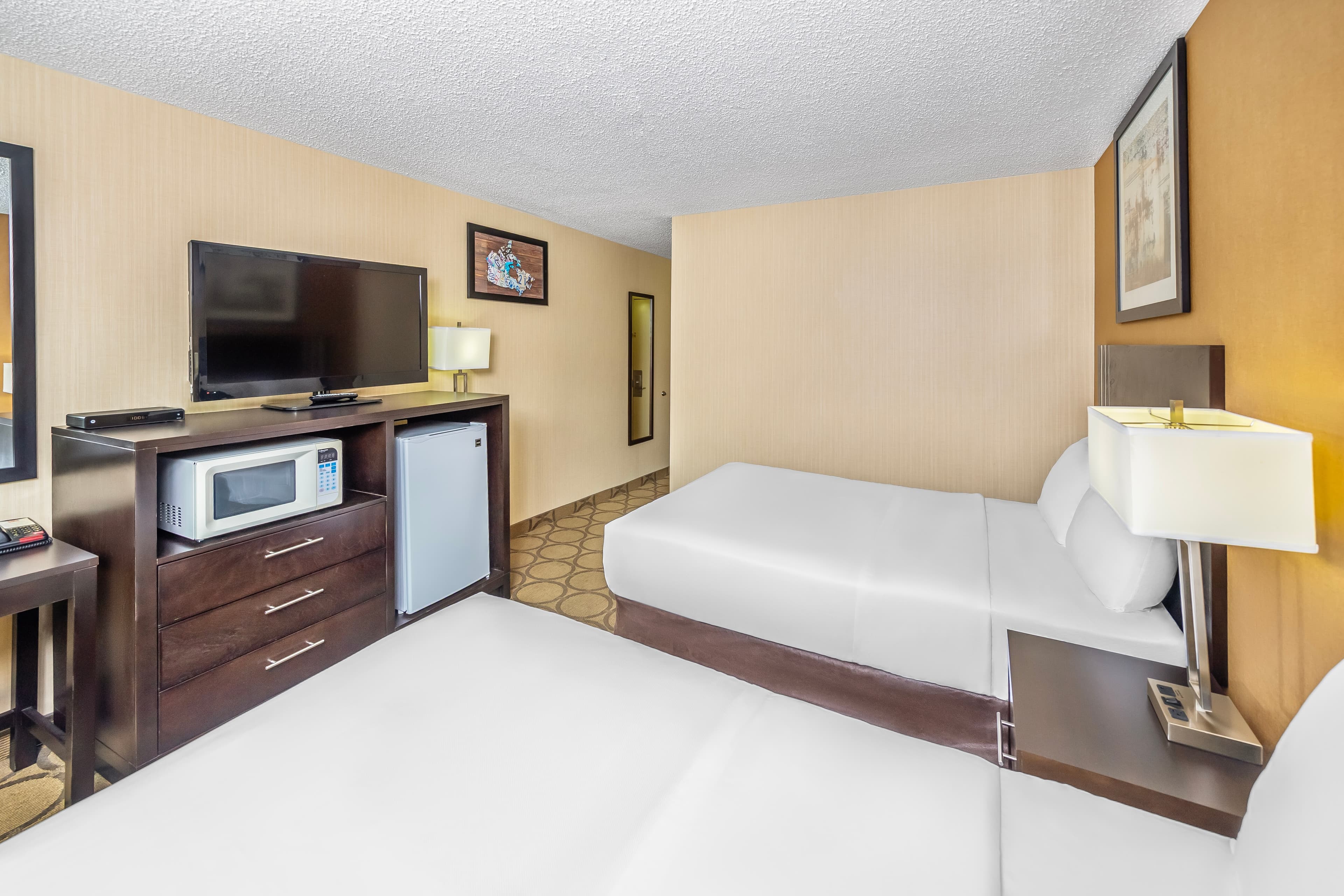 Econo Lodge — 15