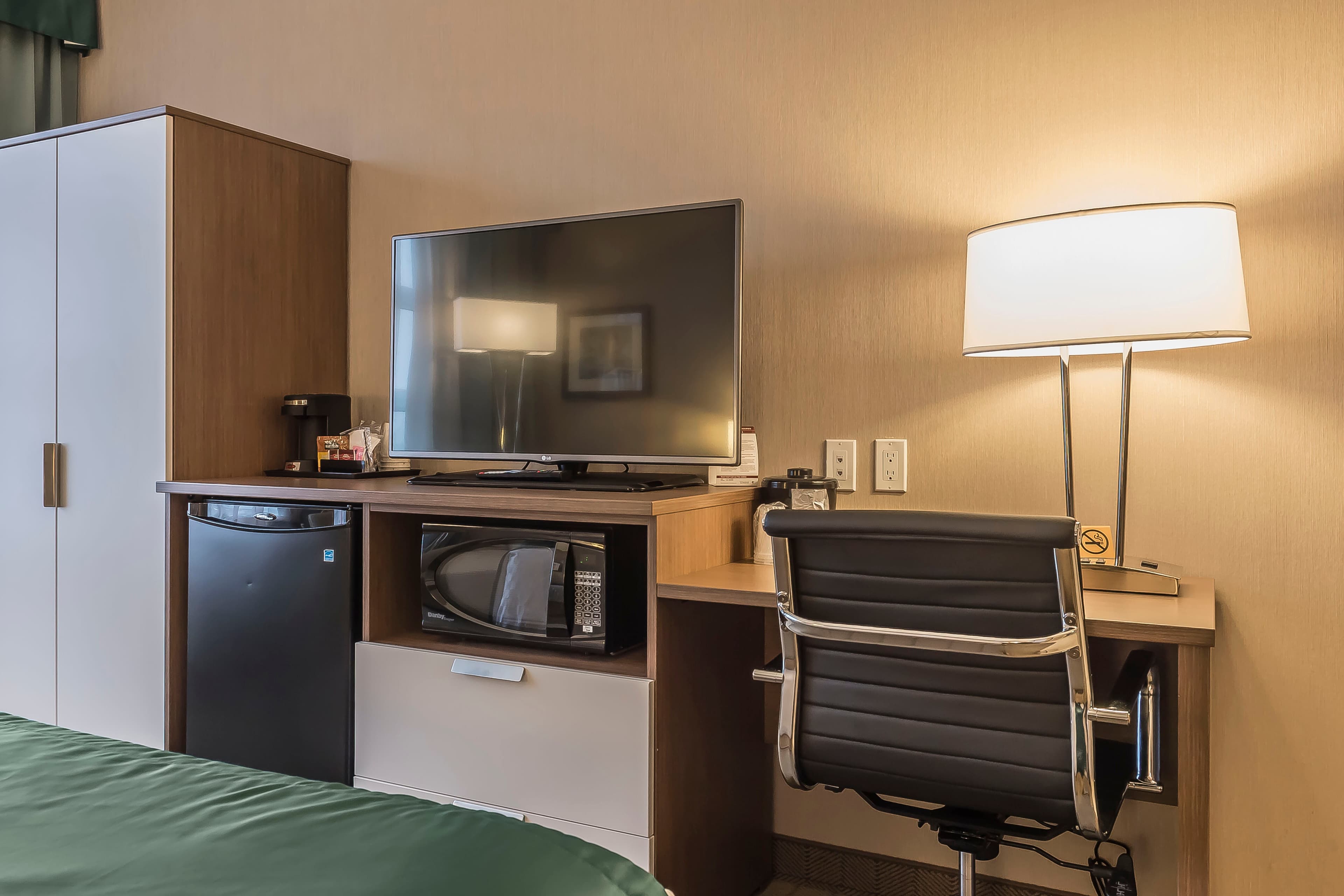Quality Inn - Image 3