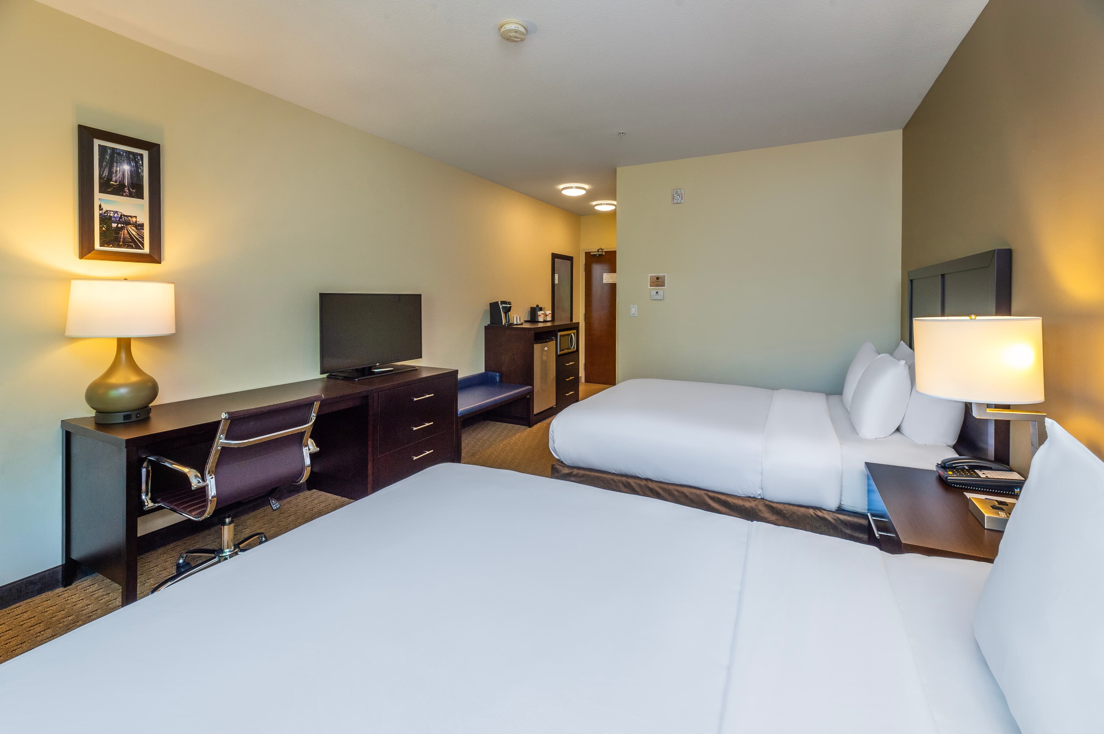 Comfort Inn & Suites — 16