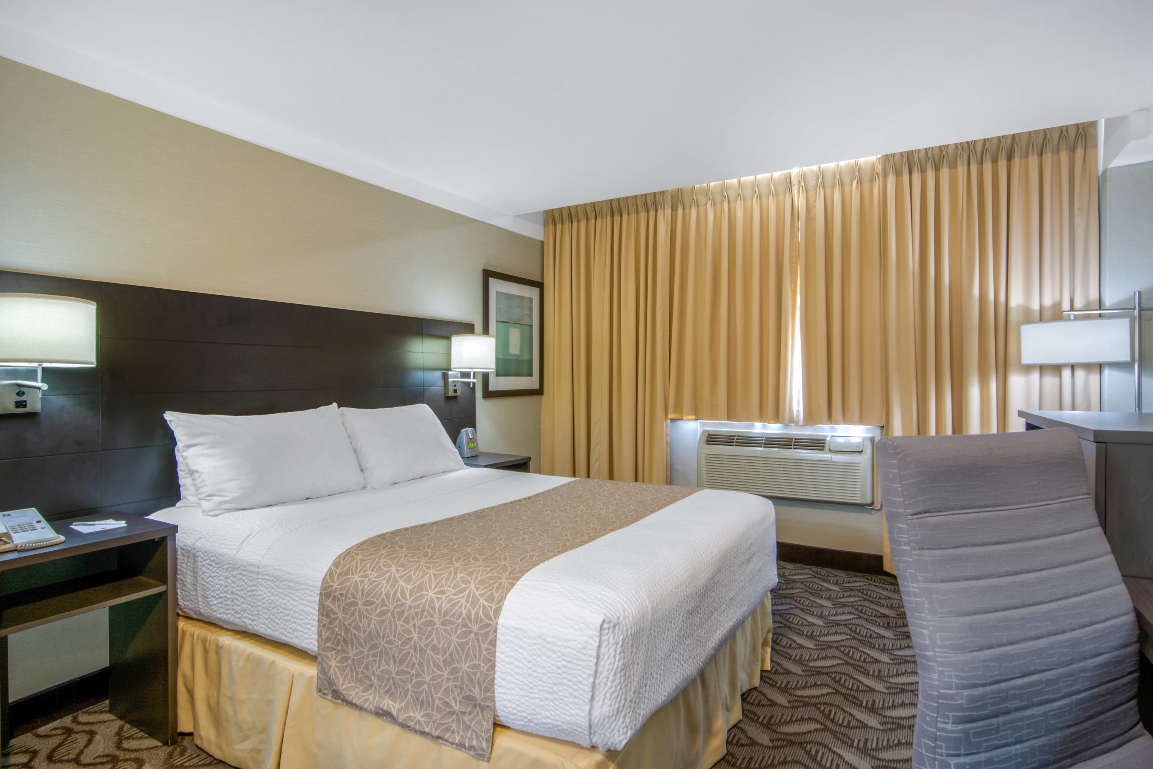 Clarion Hotel — 33