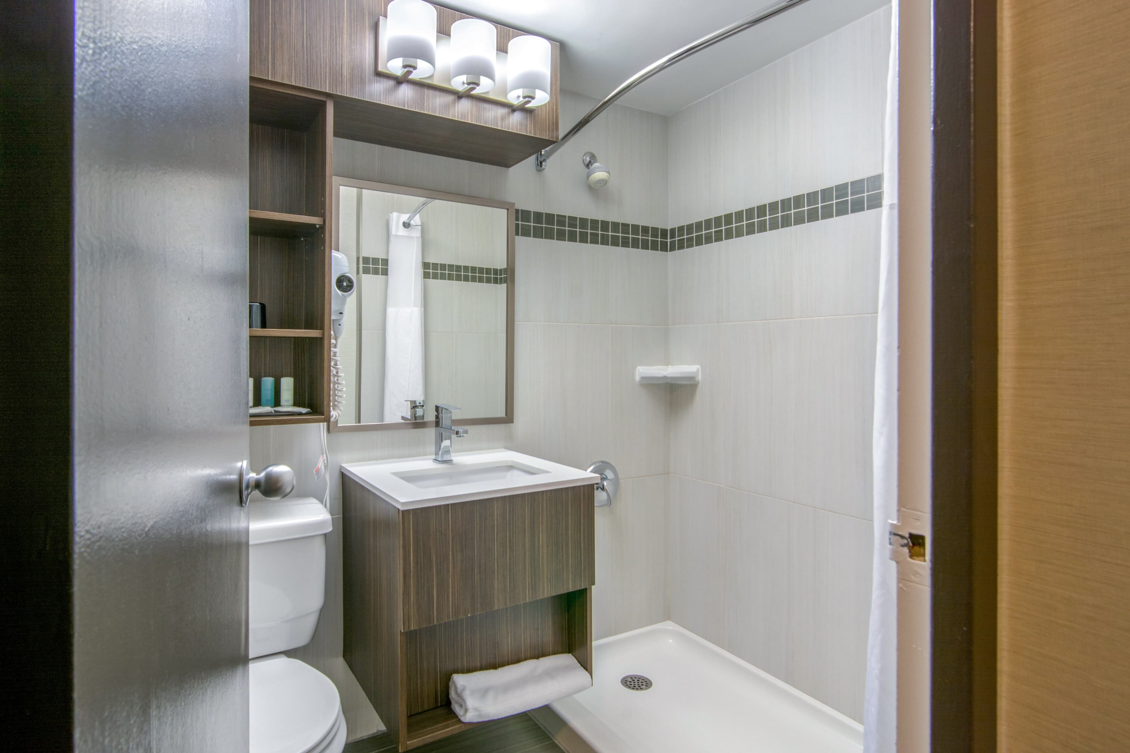 Clarion Hotel — 37