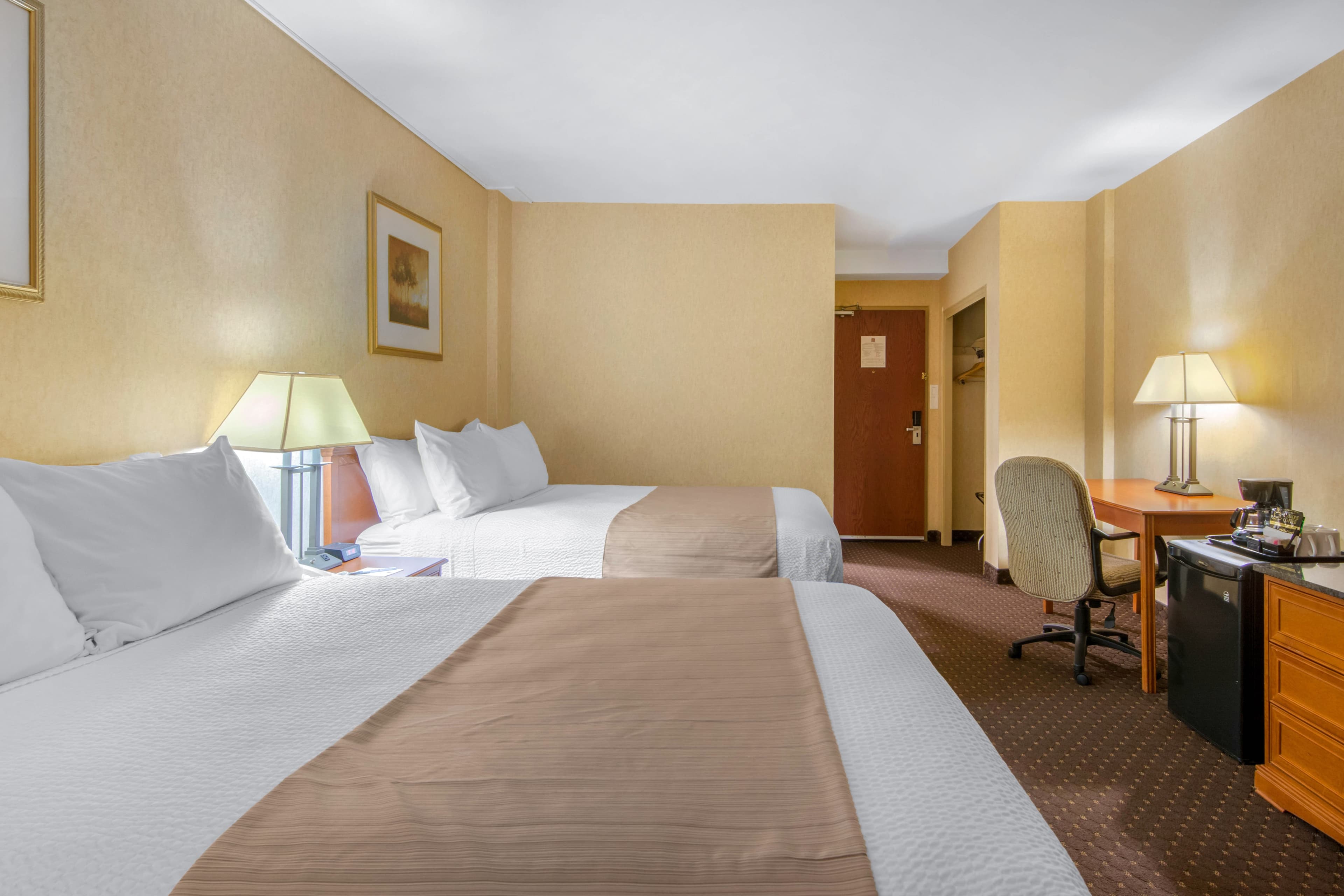 Clarion Hotel — 40