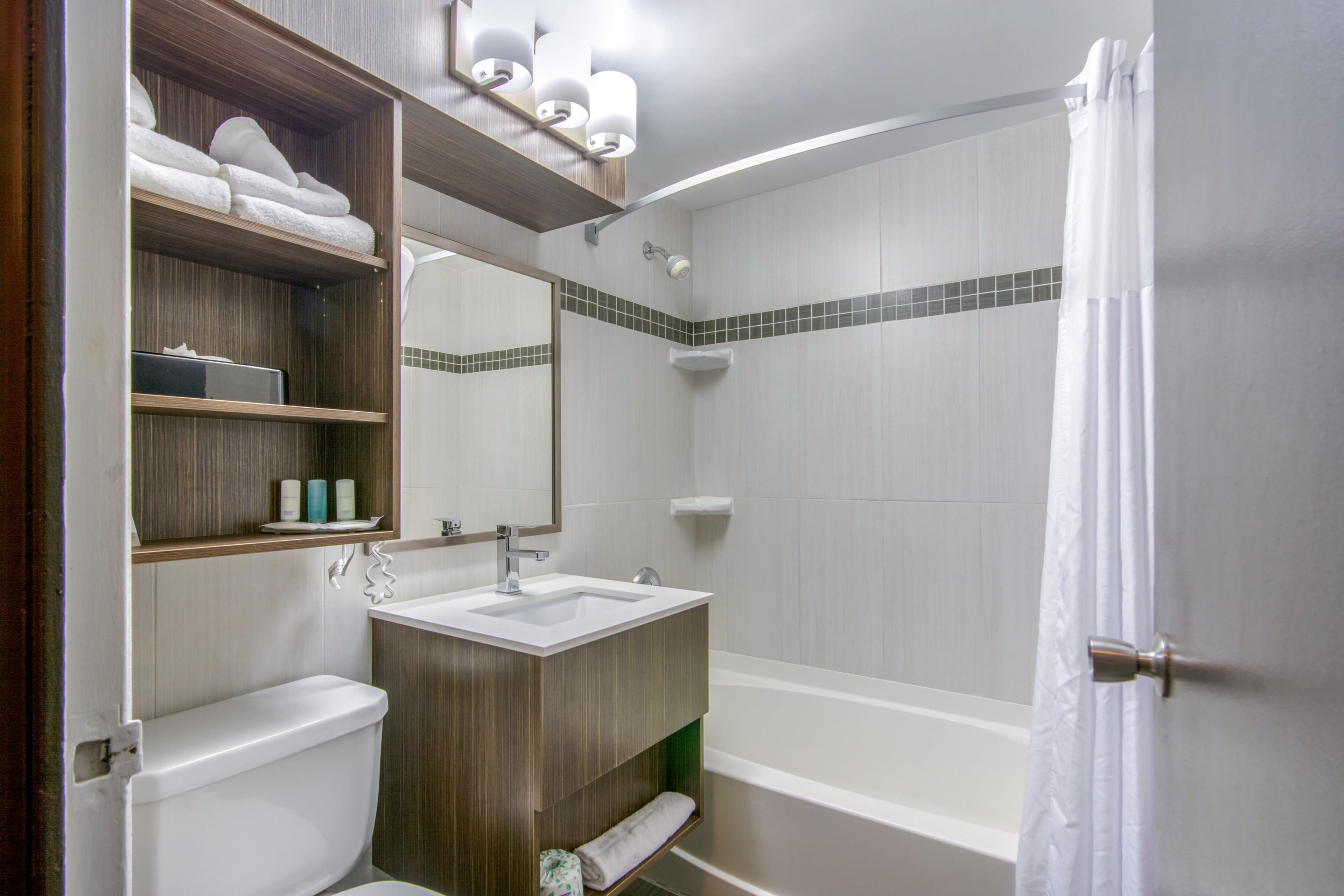 Clarion Hotel — 47