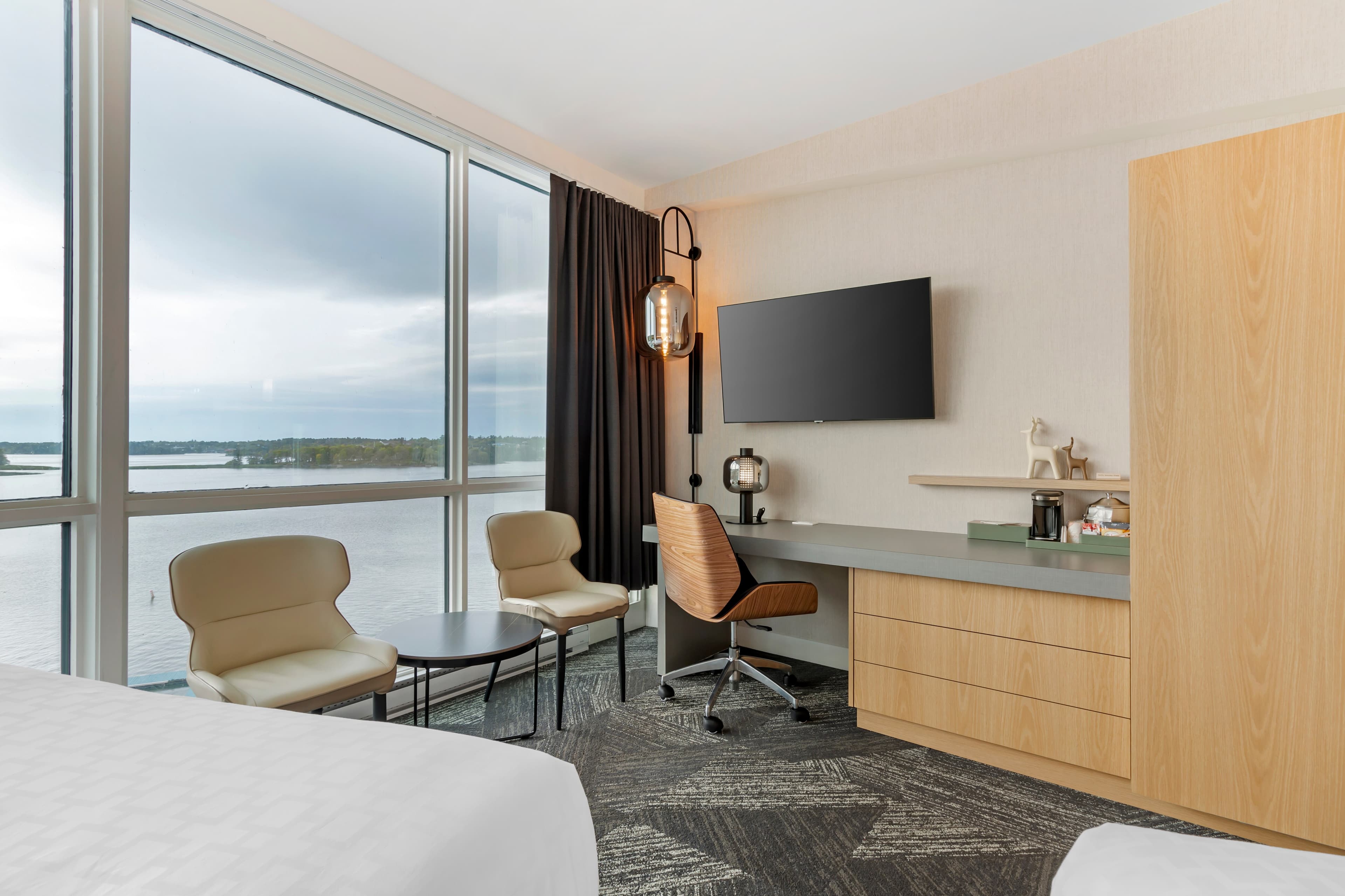 Clarion Lakeside Inn & Conference Centre — 16