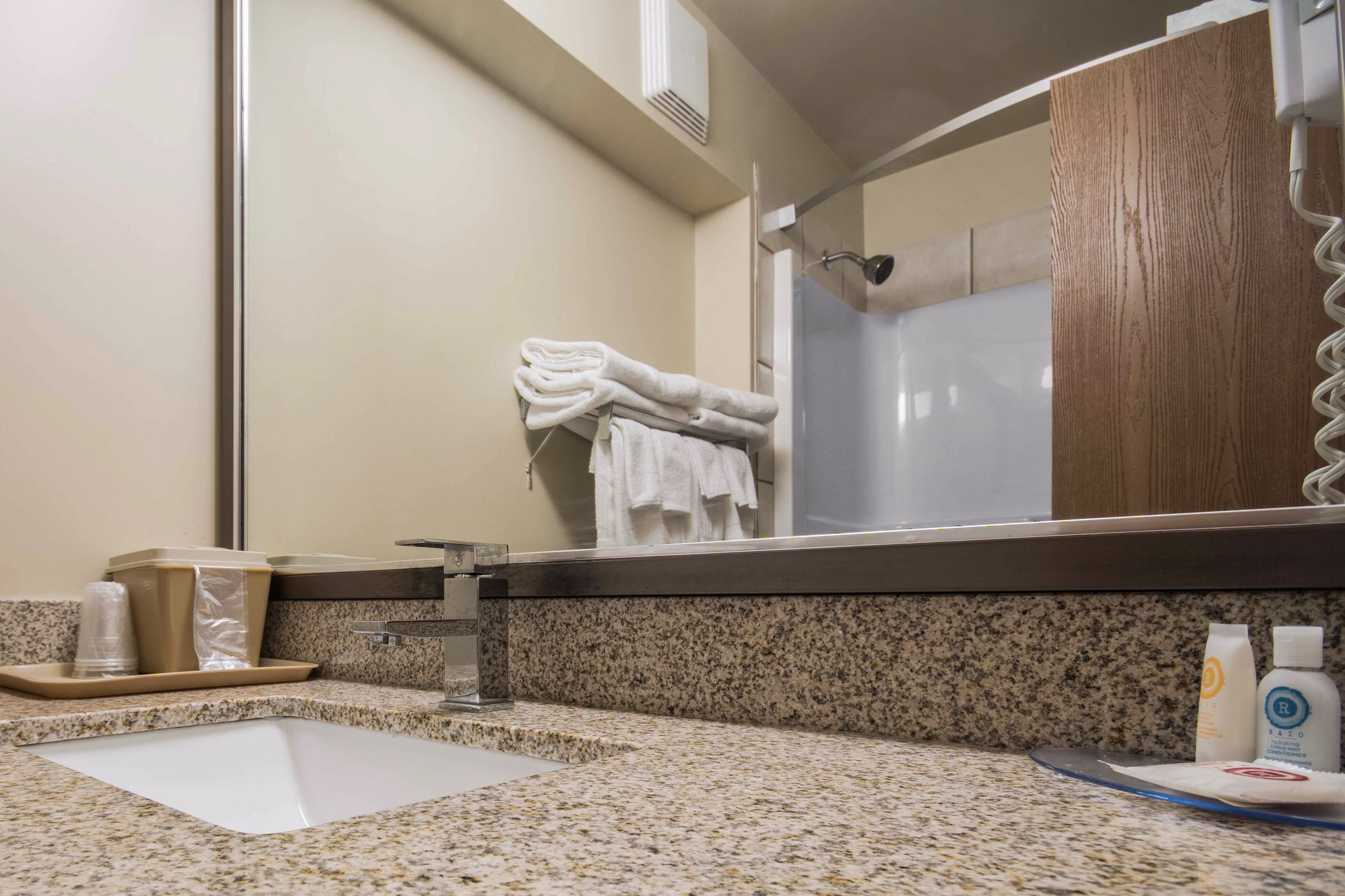 Comfort Inn & Suites — 8