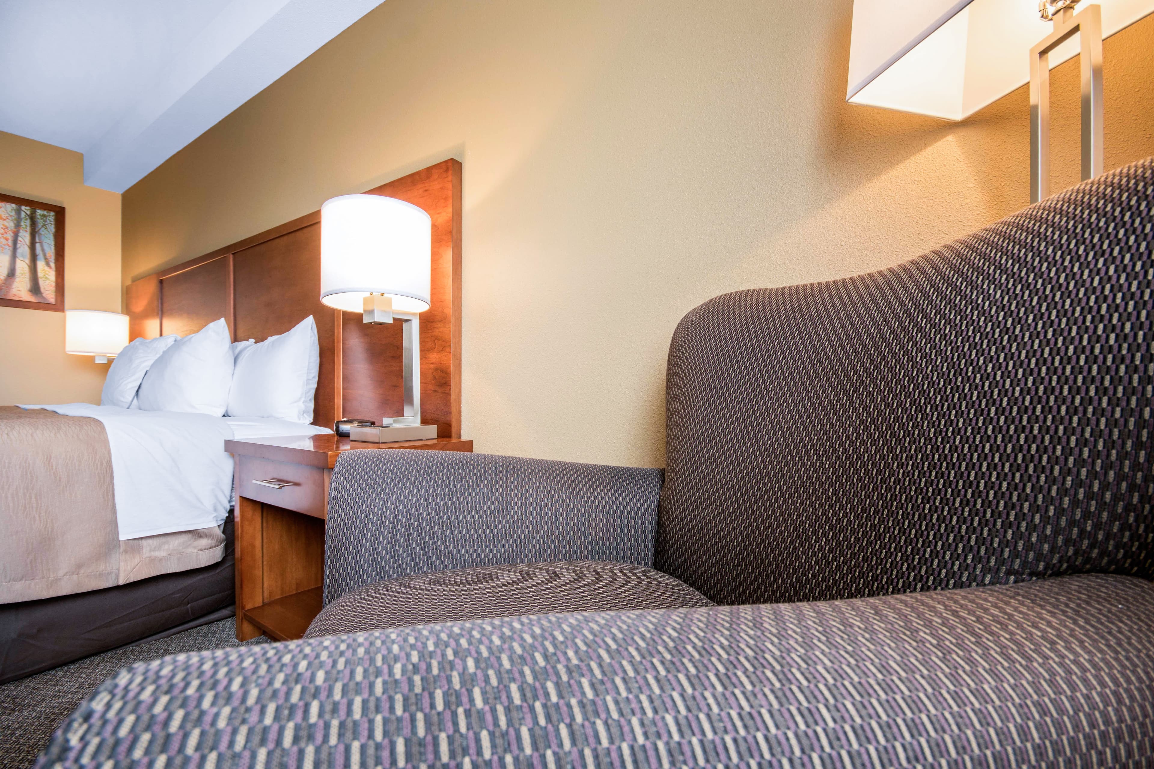 Comfort Inn & Suites — 10
